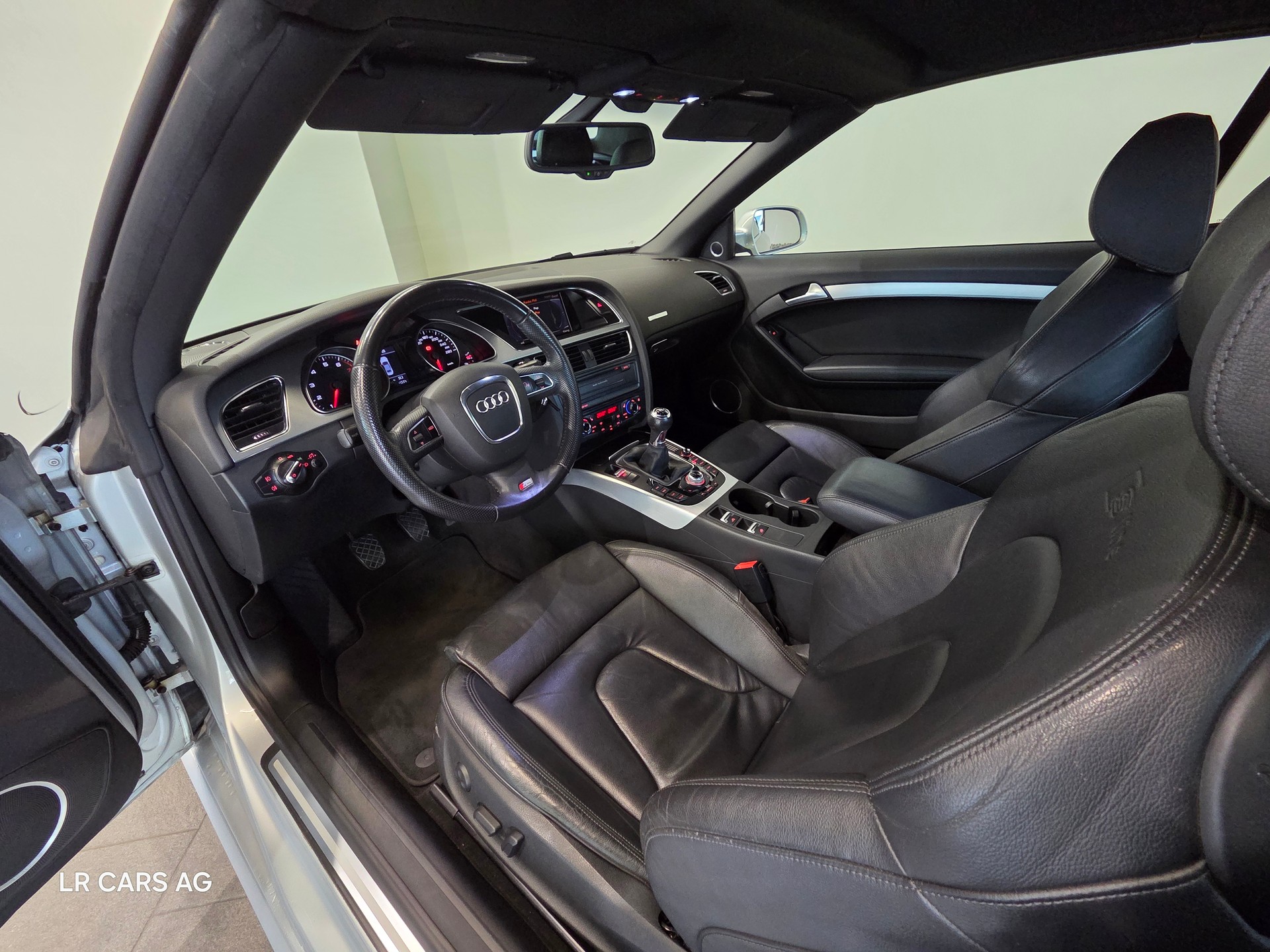 AUDI A5 Cabriolet 2.0 TFSI-image-7