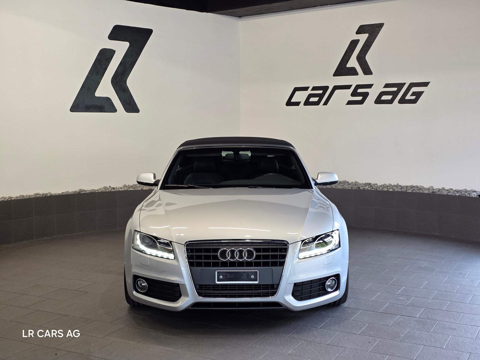 AUDI A5 Cabriolet 2.0 TFSI-image-2