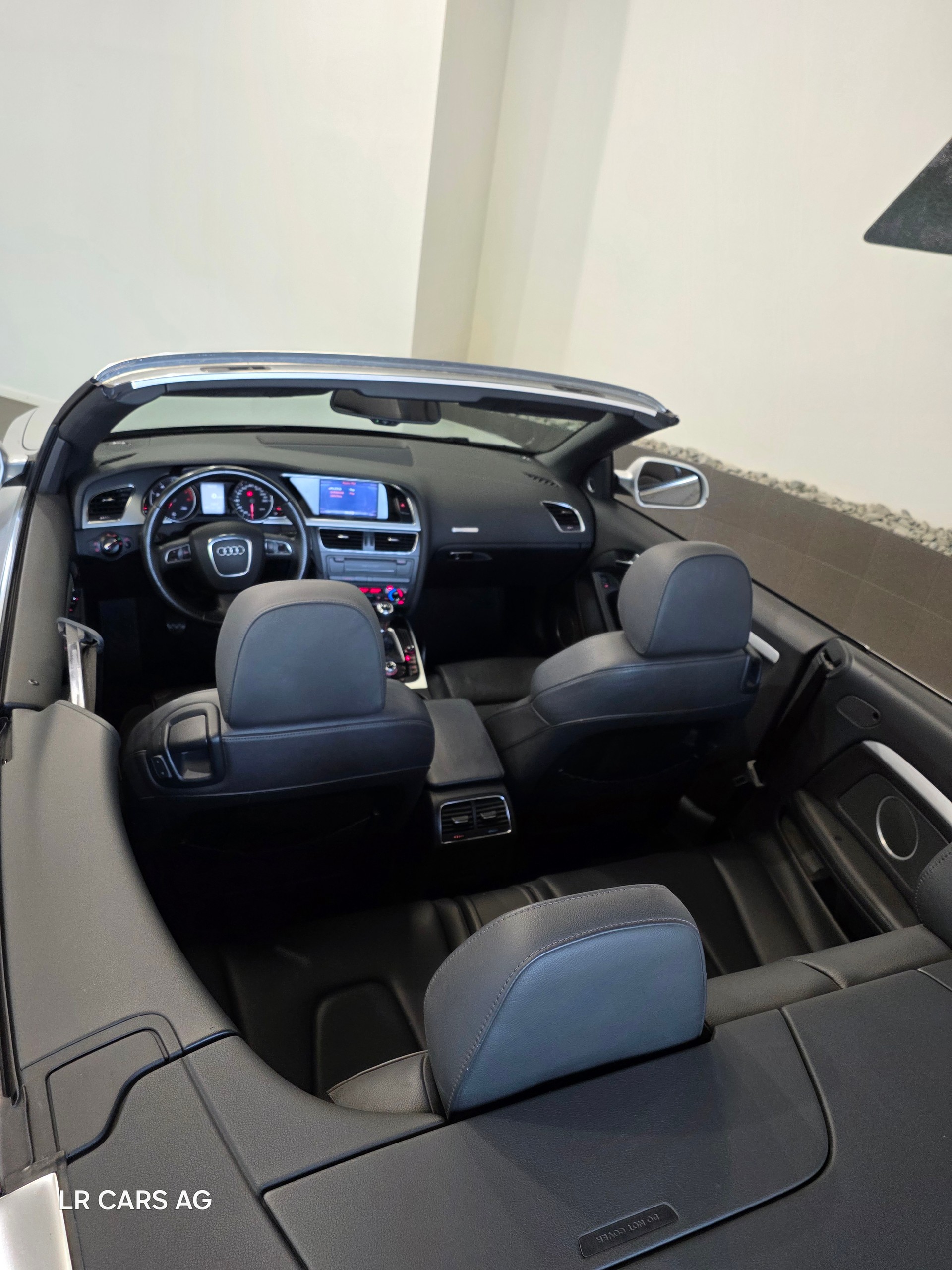 AUDI A5 Cabriolet 2.0 TFSI-image-9