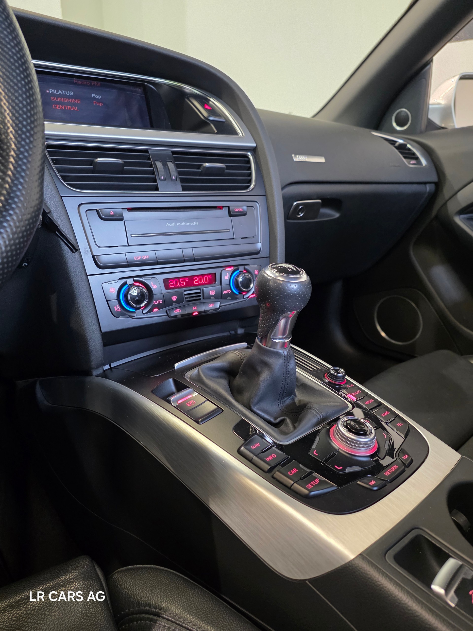 AUDI A5 Cabriolet 2.0 TFSI-image-12
