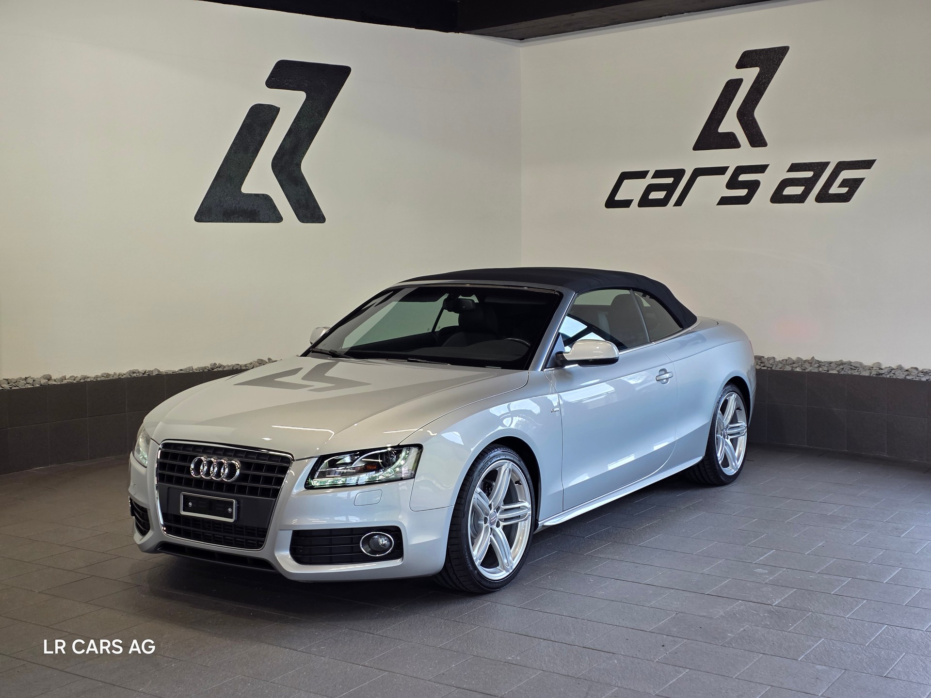 AUDI A5 Cabriolet 2.0 TFSI-image-1