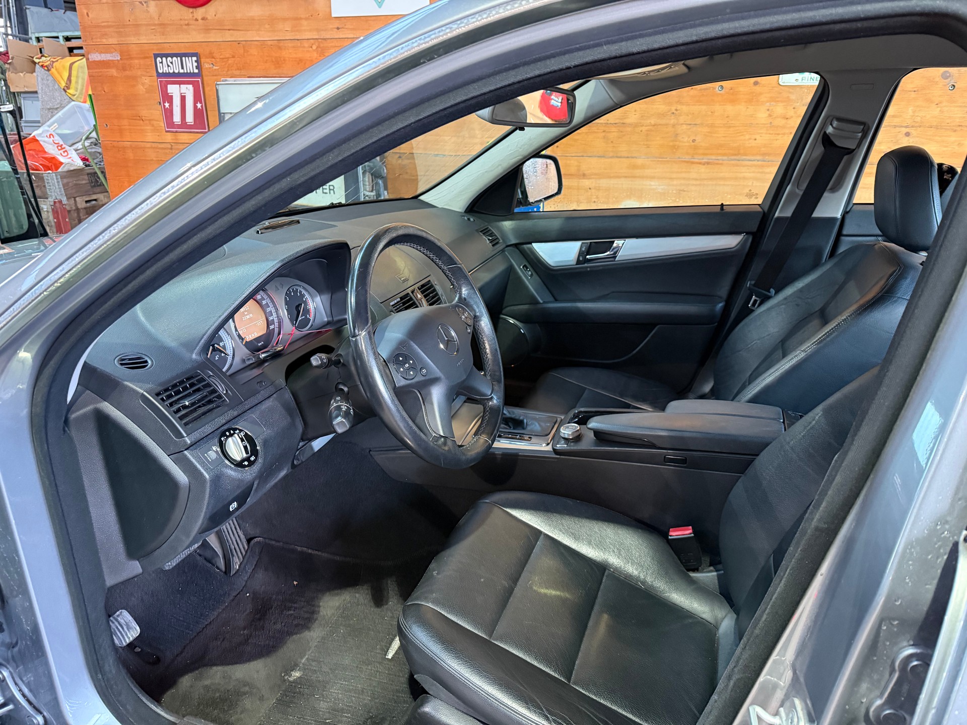 MERCEDES-BENZ C 200 Kompressor Avantgarde Automatic-image-4