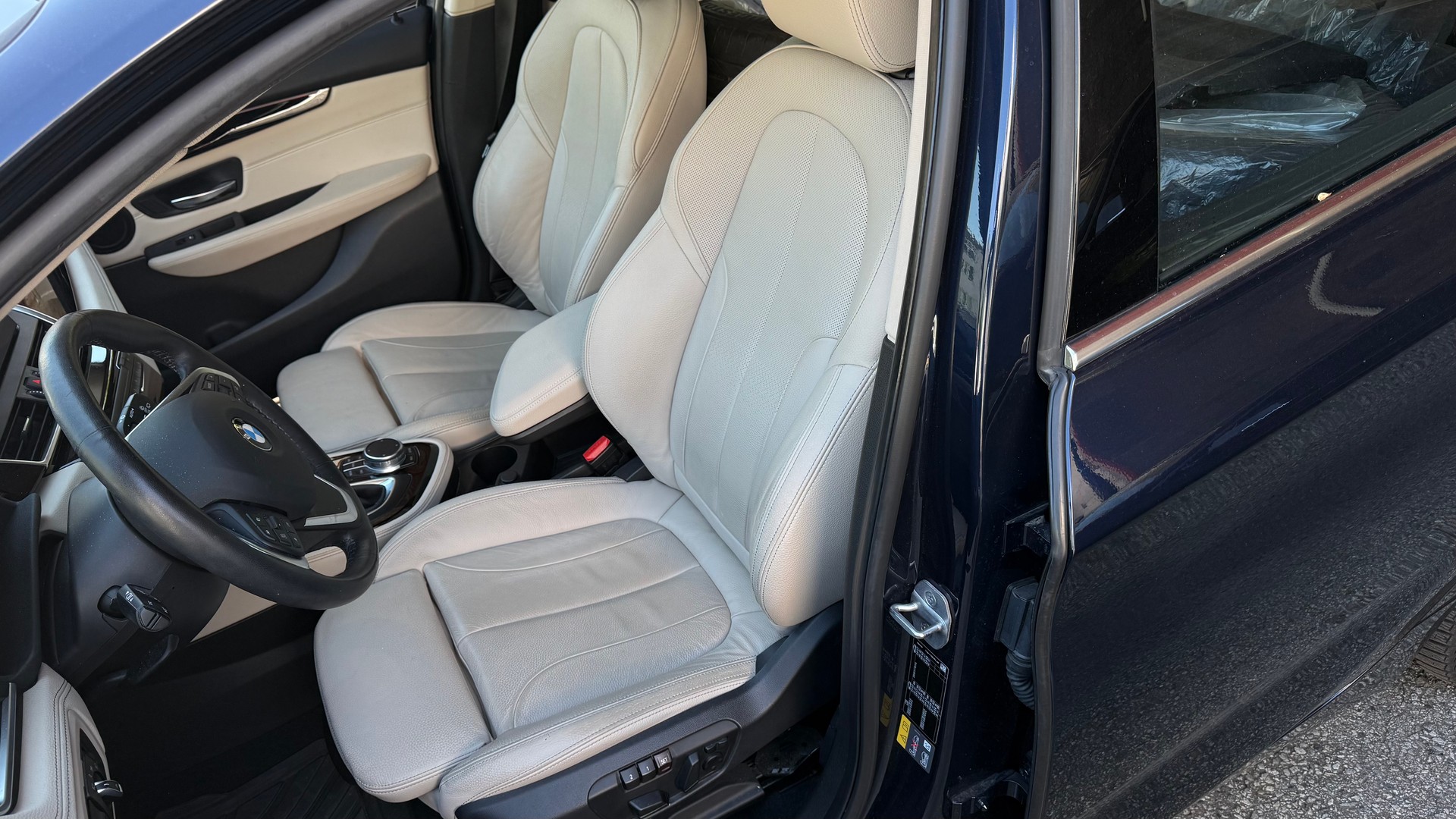 BMW 225xe iPerformance Active Tourer Steptronic Luxury Line-image-13