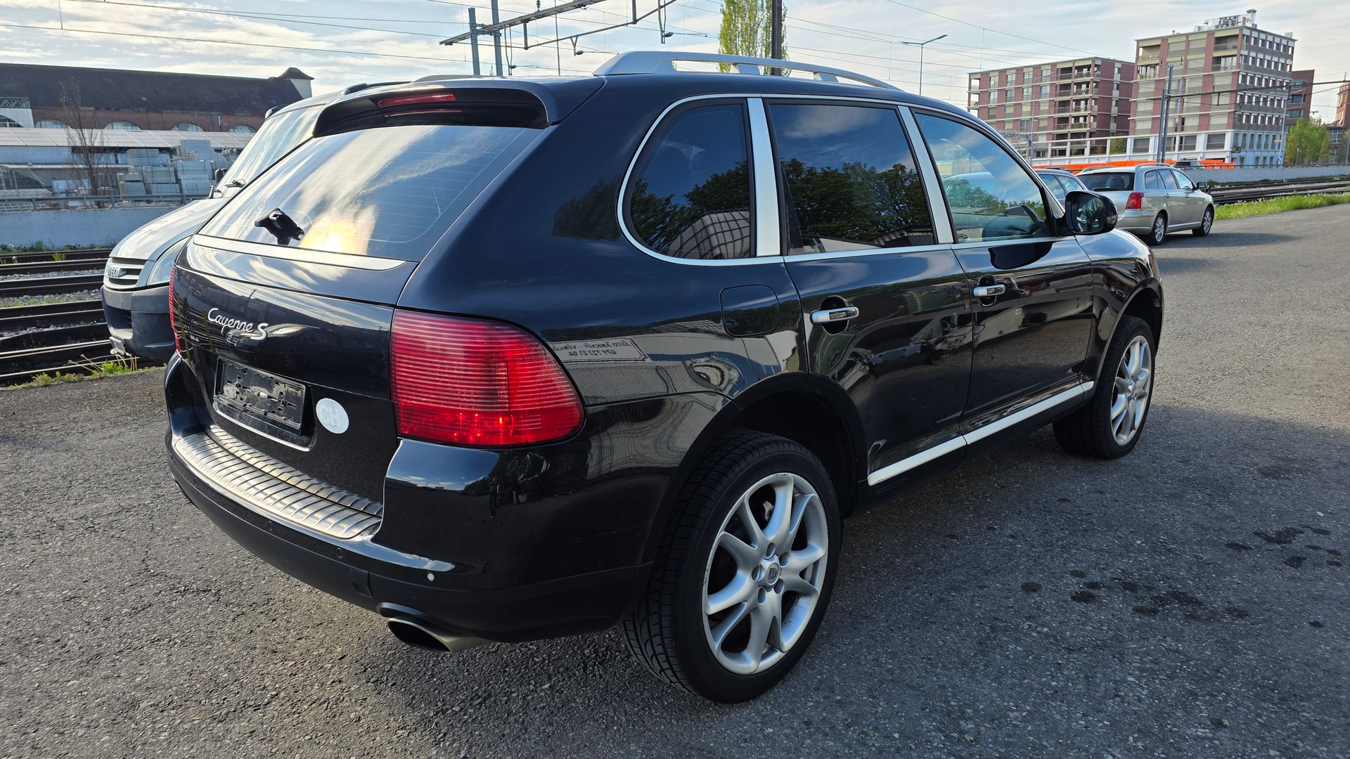 PORSCHE Cayenne S-image-4