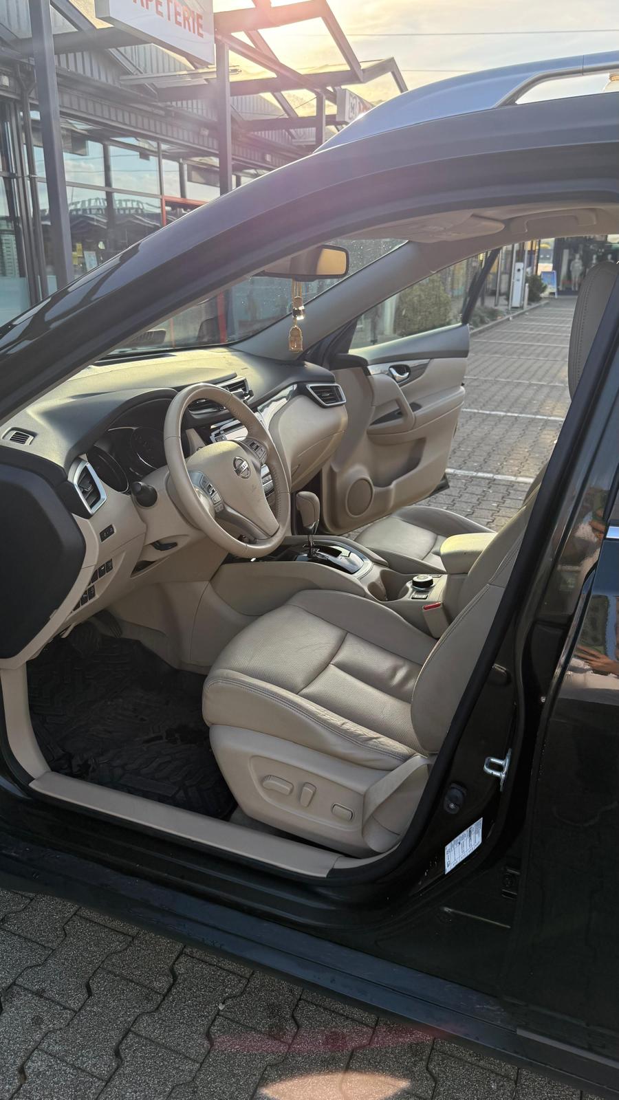 NISSAN X-Trail 2.0 dCi Swiss Ed. Xtronic CVT ALL-MODE 4x4-image-8