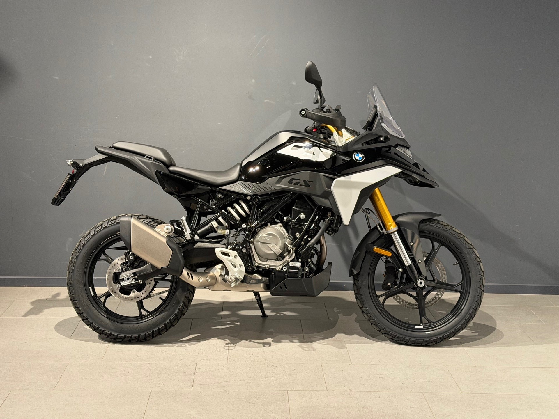 BMW F 450 GS-image-0