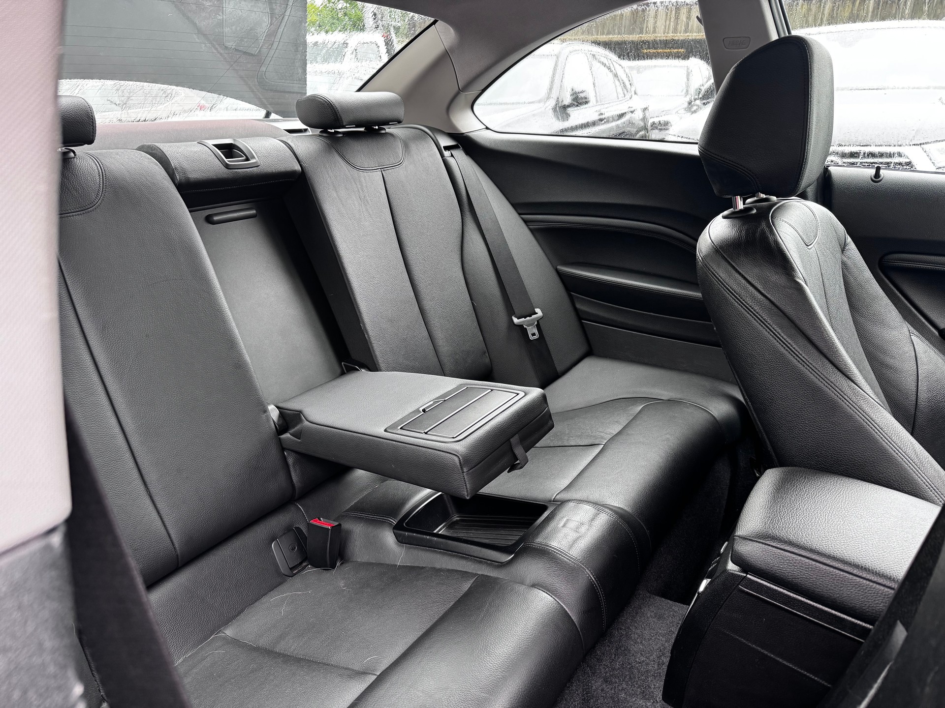 BMW 220i Modern Line-image-6