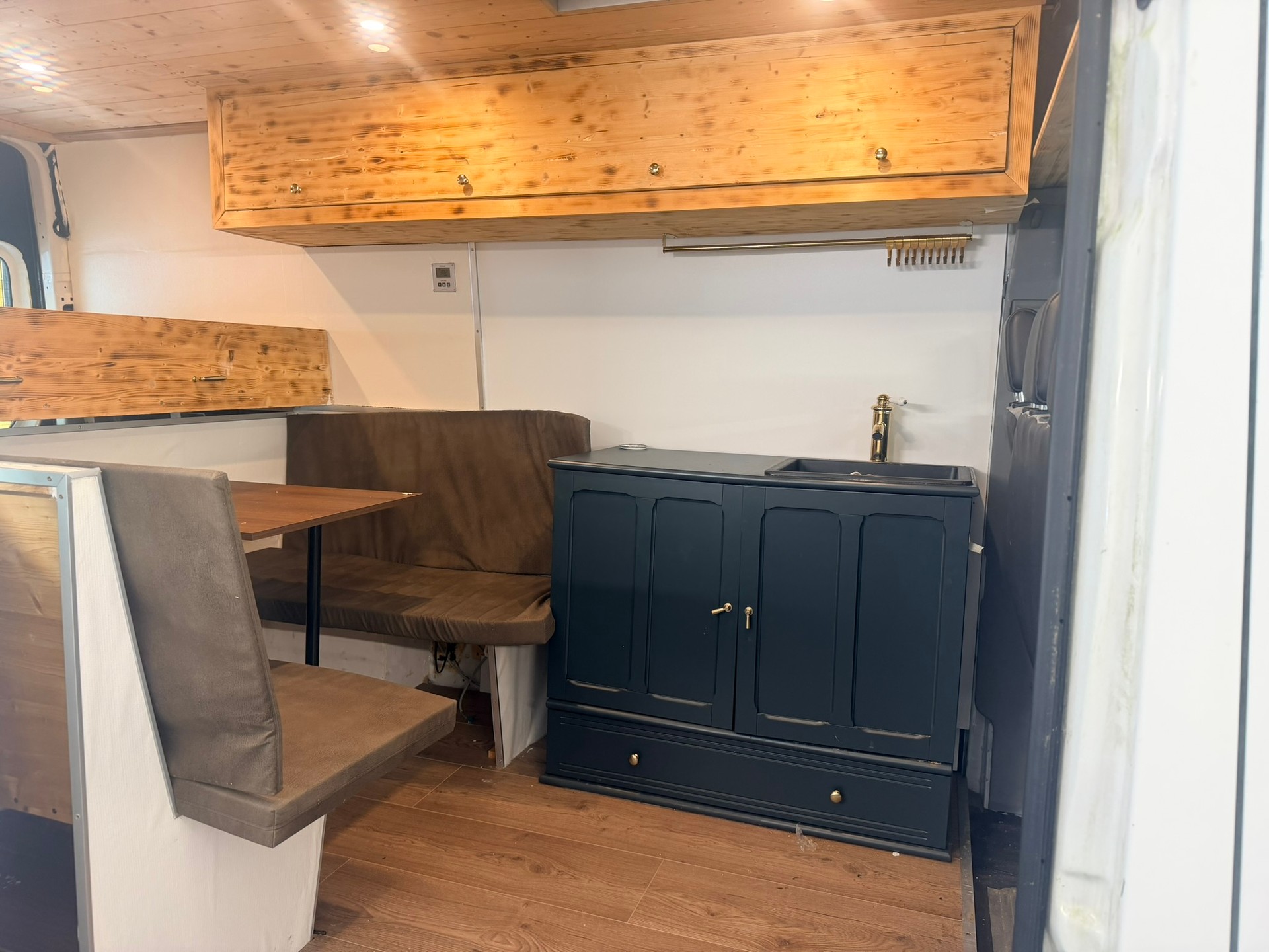 VW Crafter 35L 2.0 TDI CR-image-10
