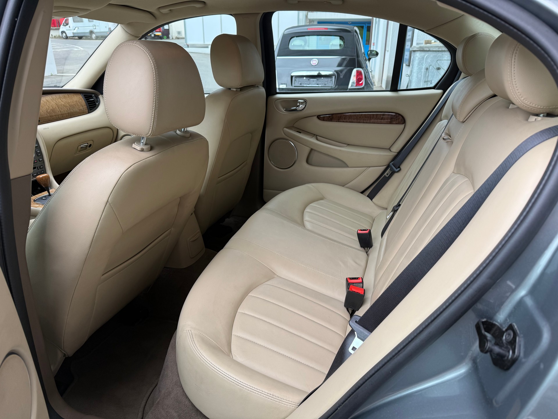 JAGUAR X-Type 3.0 V6 Traction4 Executive-image-13