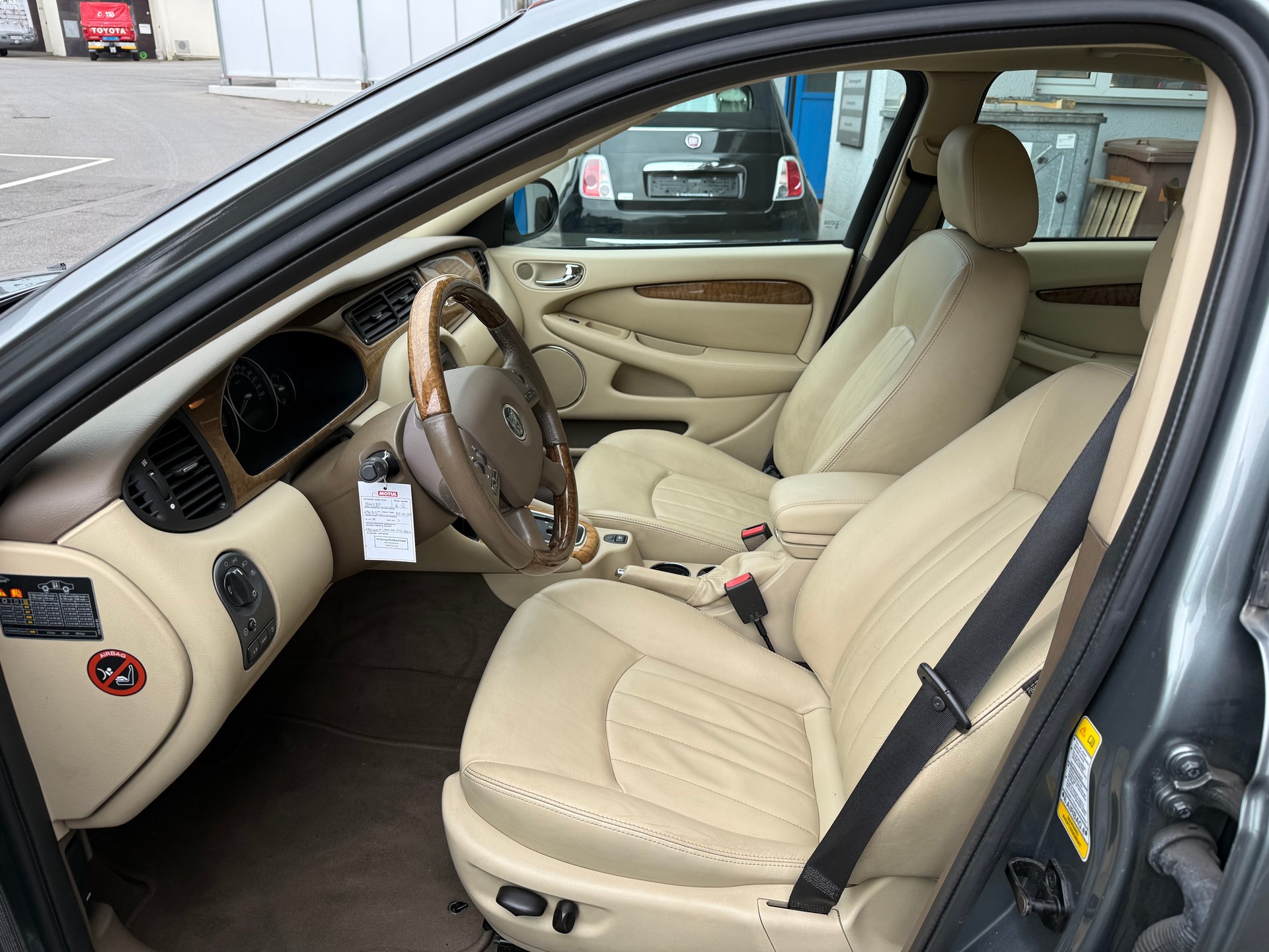 JAGUAR X-Type 3.0 V6 Traction4 Executive-image-11
