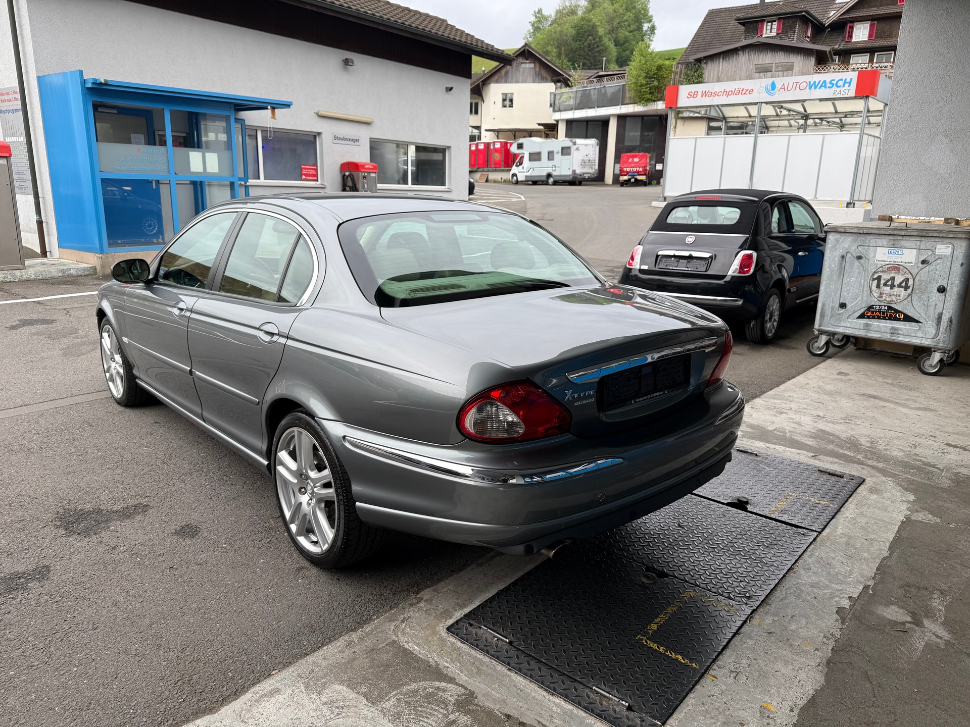JAGUAR X-Type 3.0 V6 Traction4 Executive-image-5