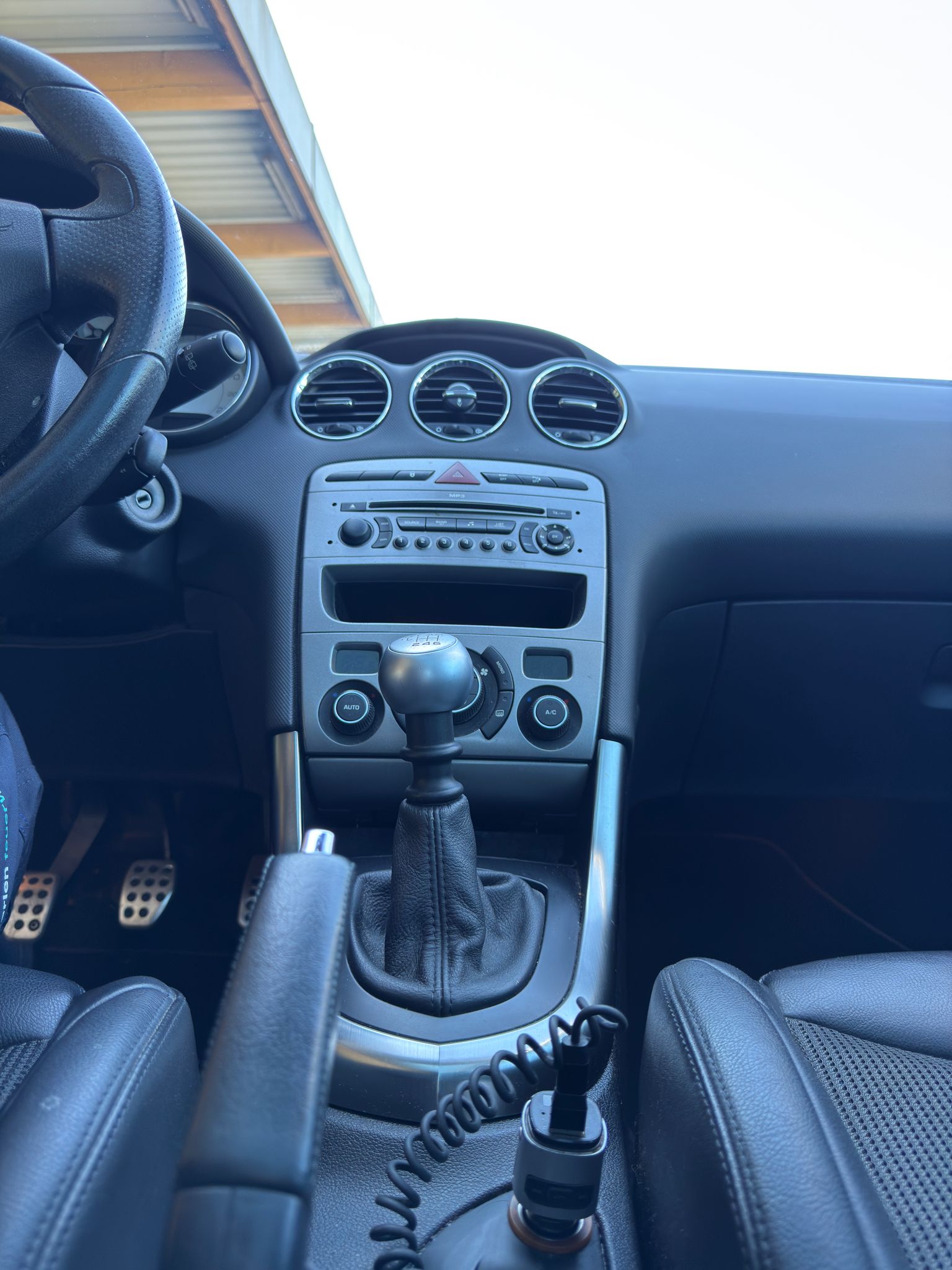 PEUGEOT 308 1.6 16V T Sport Pack-image-5