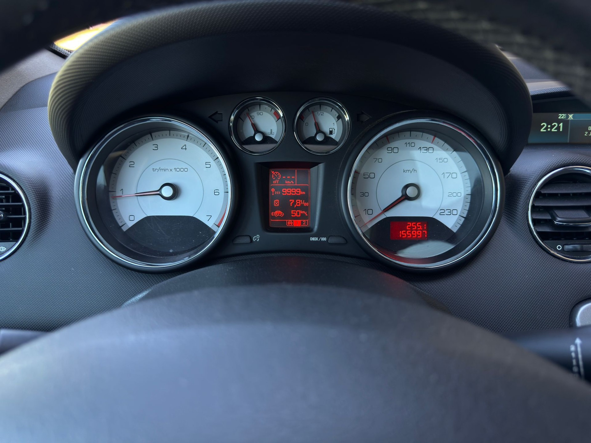 PEUGEOT 308 1.6 16V T Sport Pack-image-10