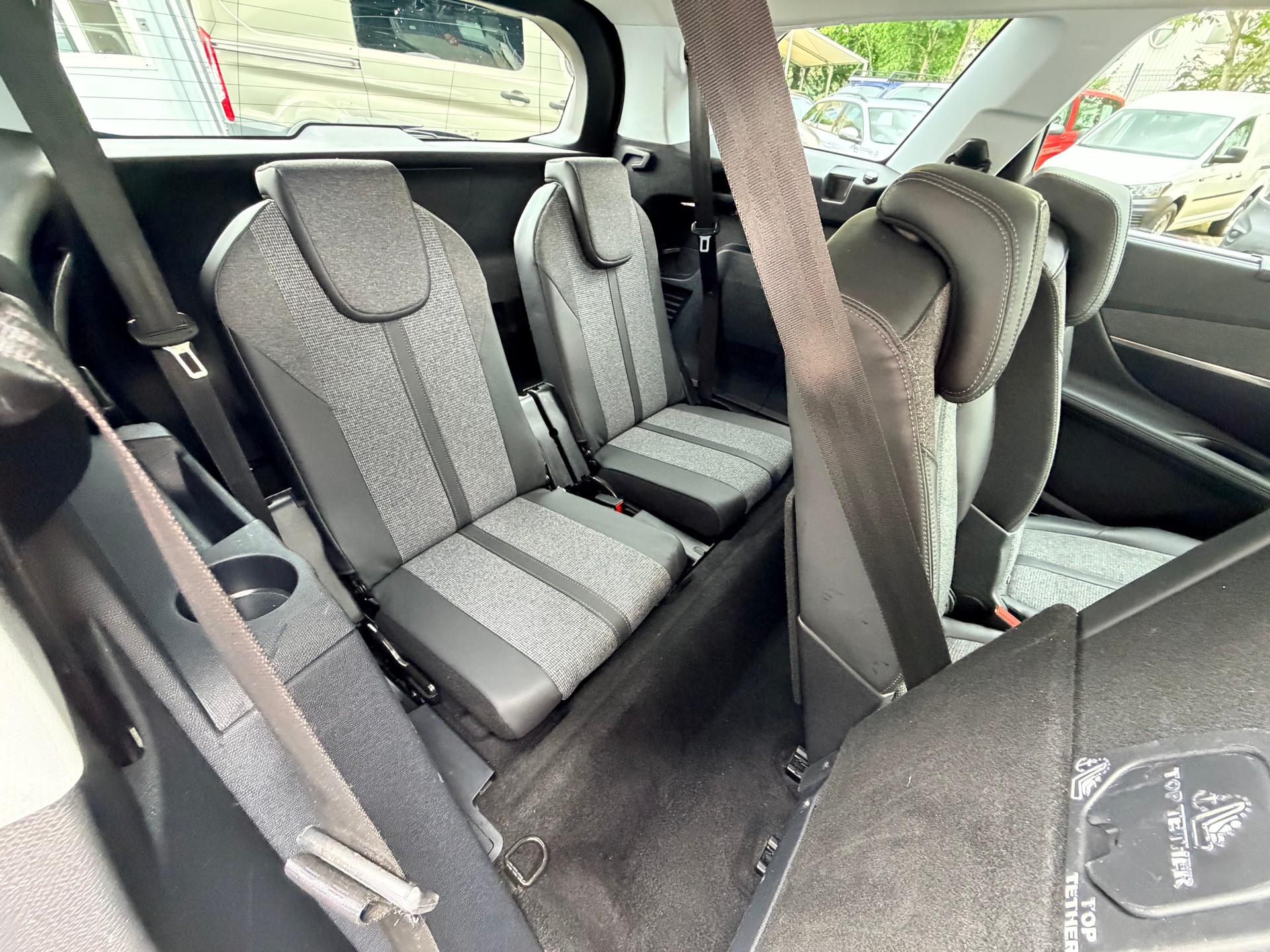 PEUGEOT 5008 1.6 BlueHDi Allure ETA-image-11