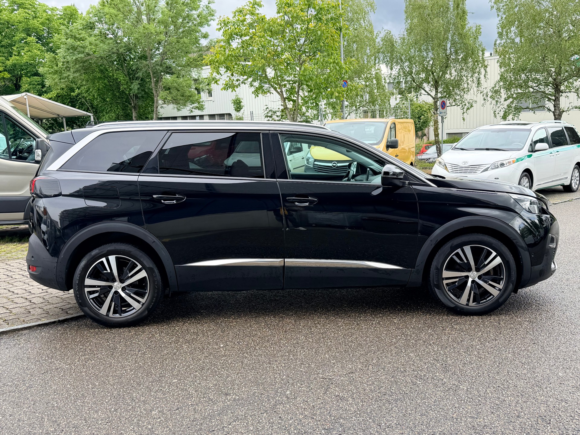 PEUGEOT 5008 1.6 BlueHDi Allure ETA-showroom-element-1