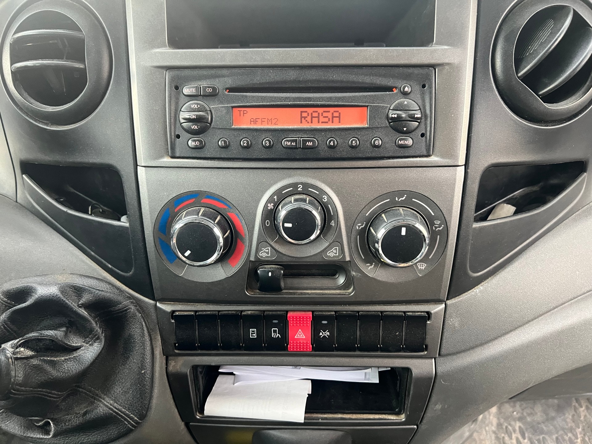 IVECO 35 S 13 D-image-9