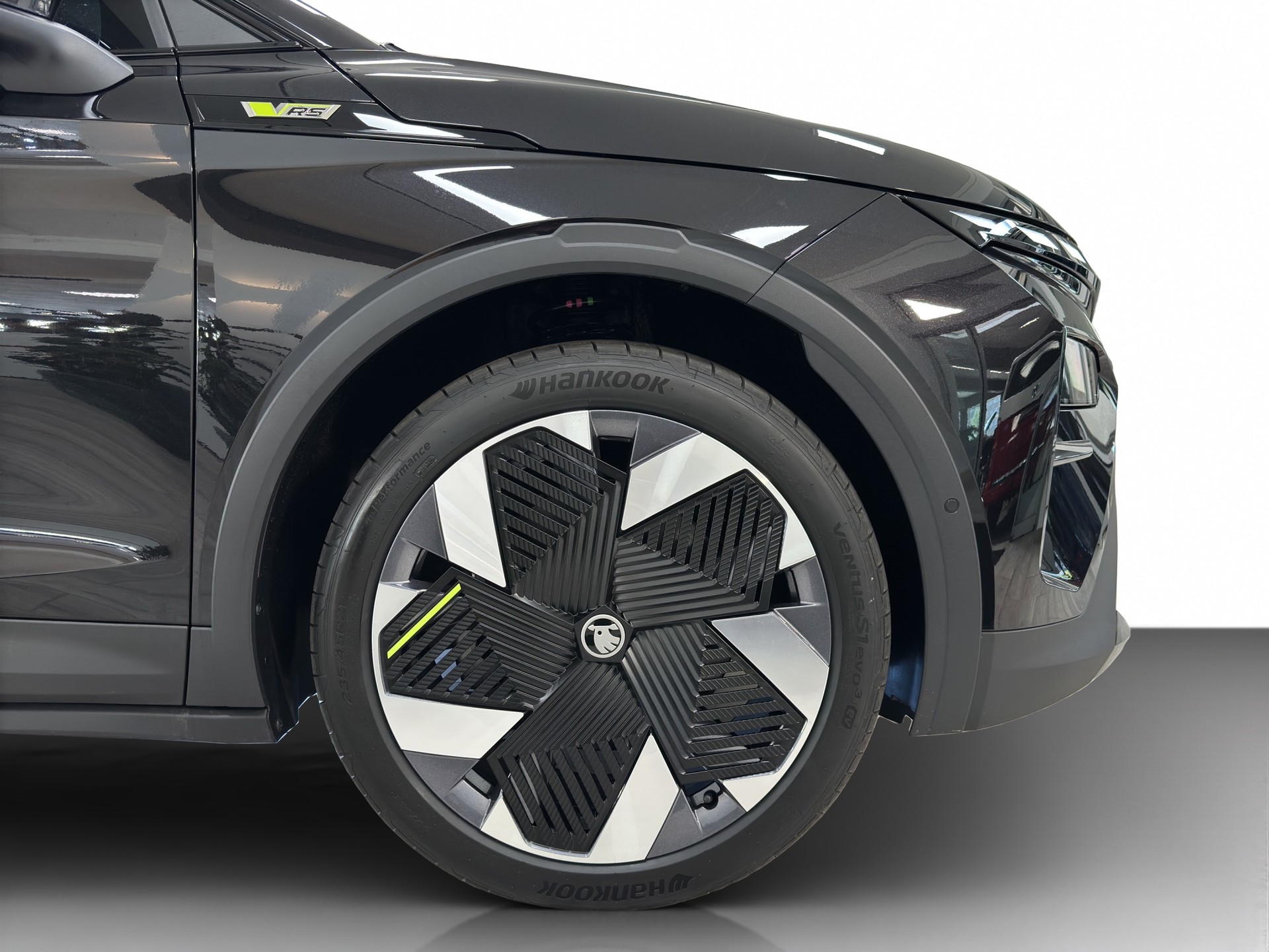 SKODA Elroq RS-Maxx 4x4-image-5