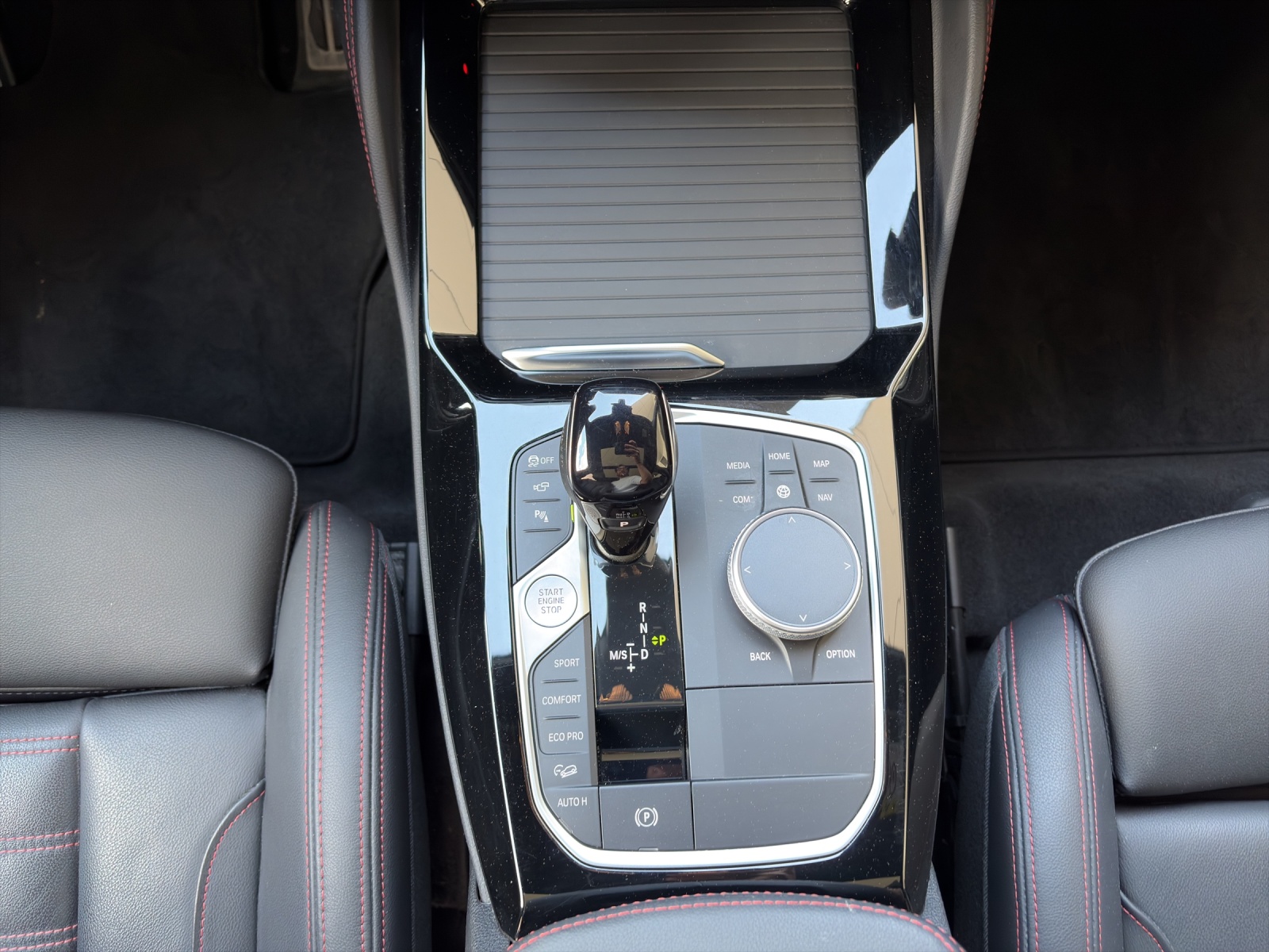 BMW X4 20d xDrive-image-14