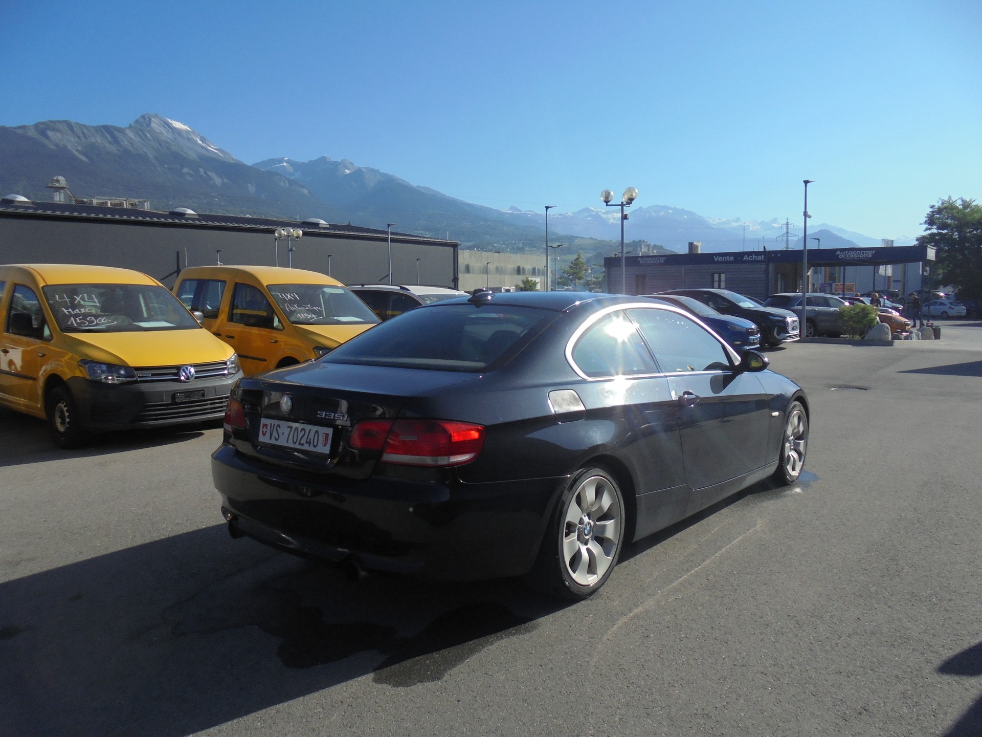 BMW 335i Coupé-image-5