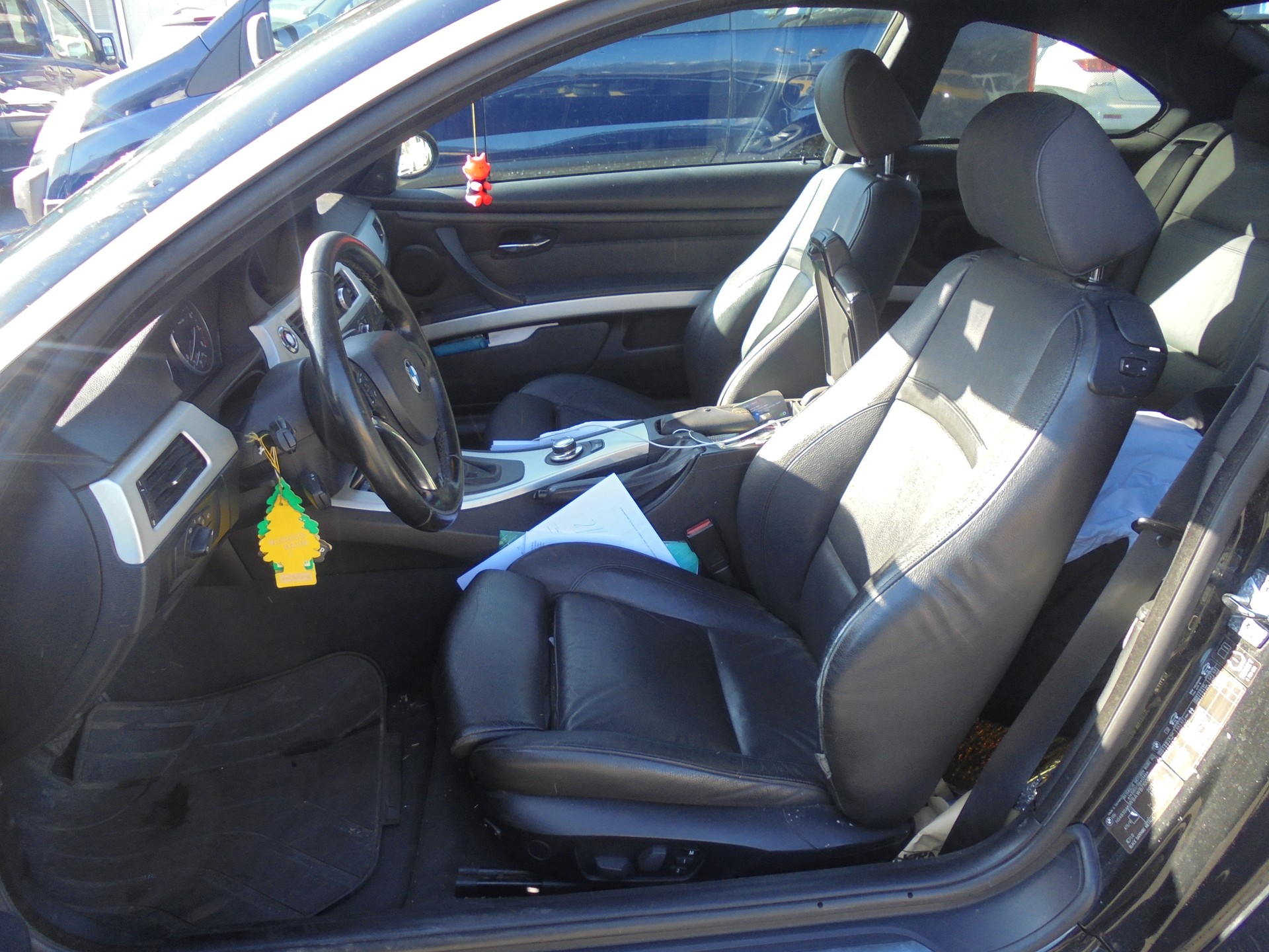 BMW 335i Coupé-image-7