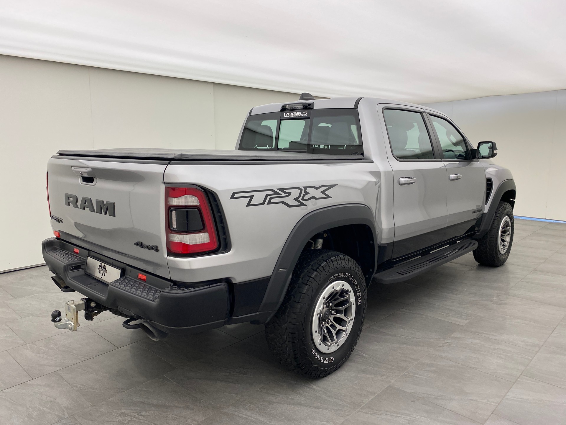 DODGE Ram 1500 6.2 TRX-showroom-element-3