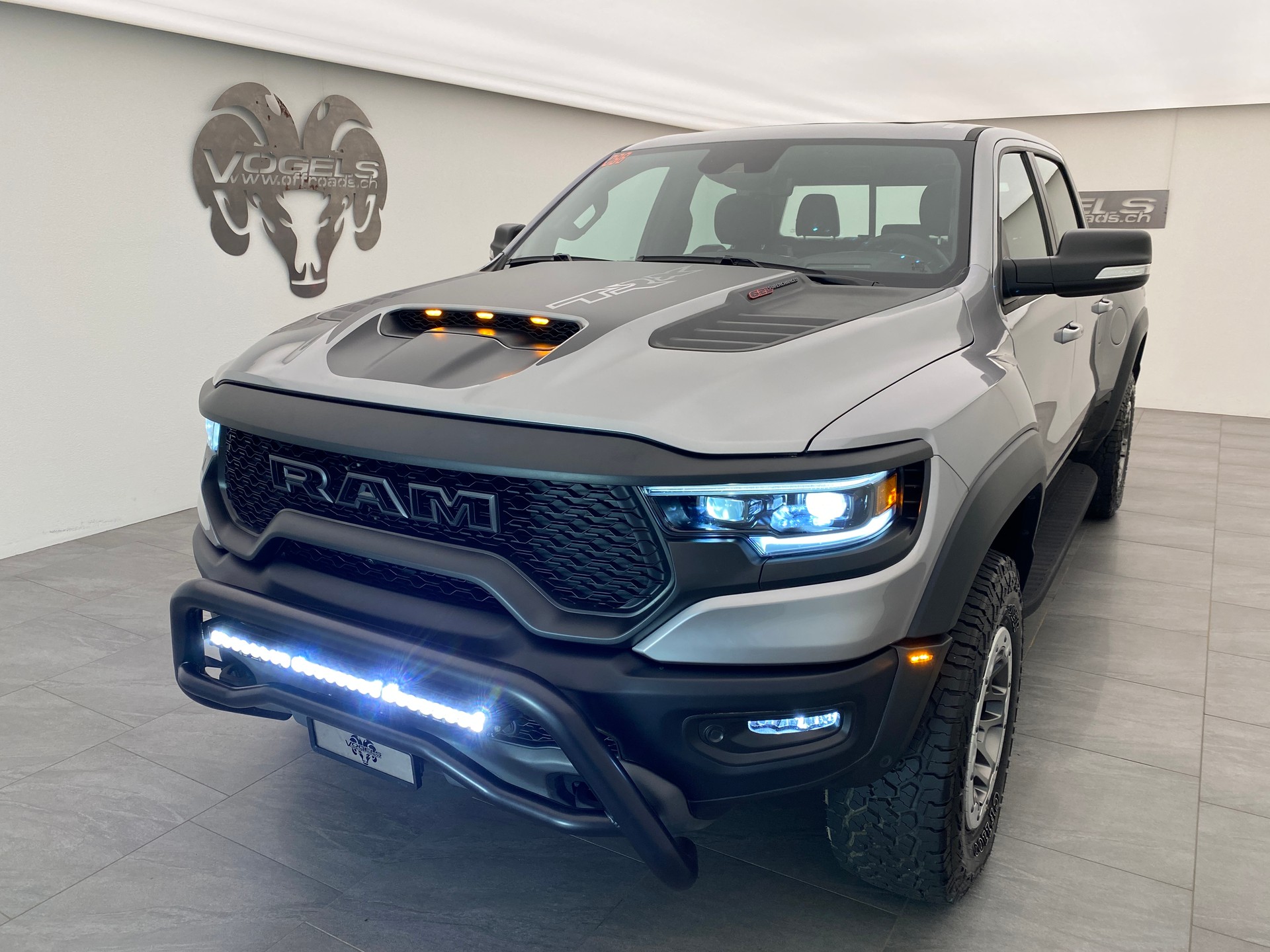 DODGE Ram 1500 6.2 TRX-image-15