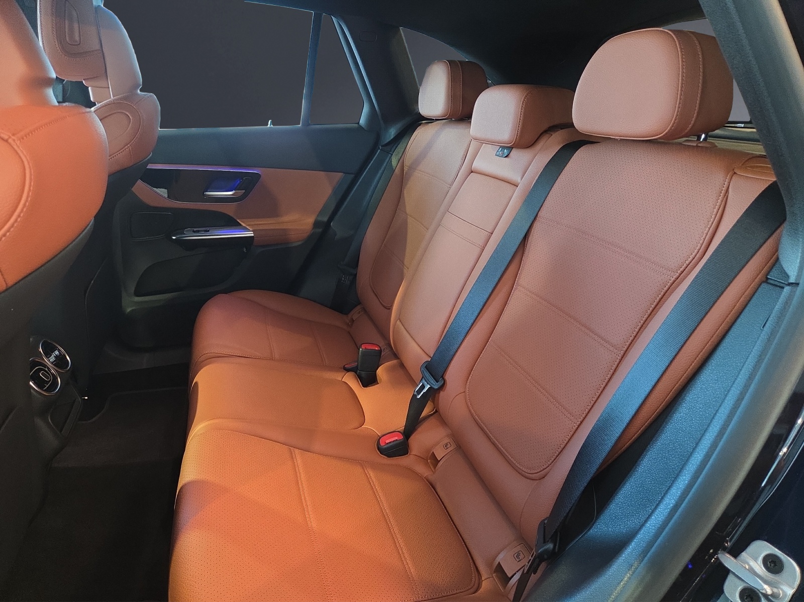 MERCEDES-BENZ GLC 220 d 4Matic 9G-Tronic-image-19