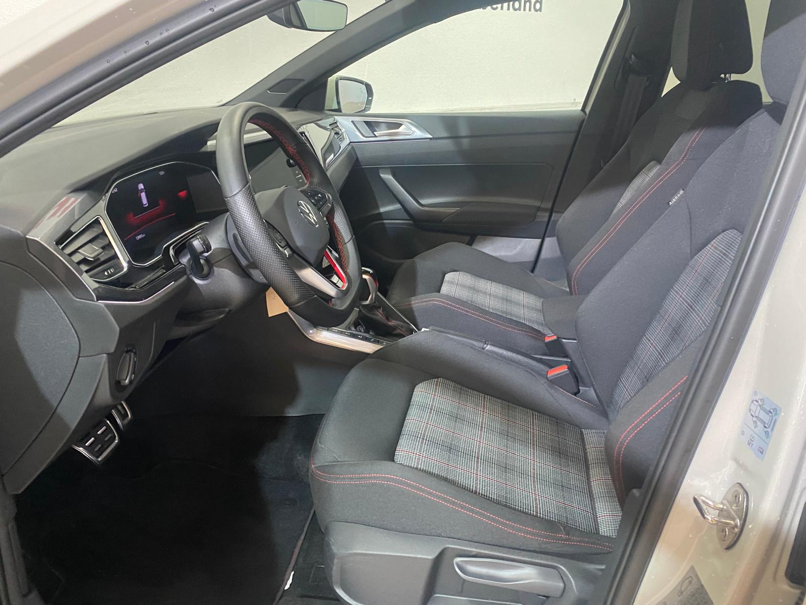 VW Polo 2.0 TSI GTI DSG-image-7