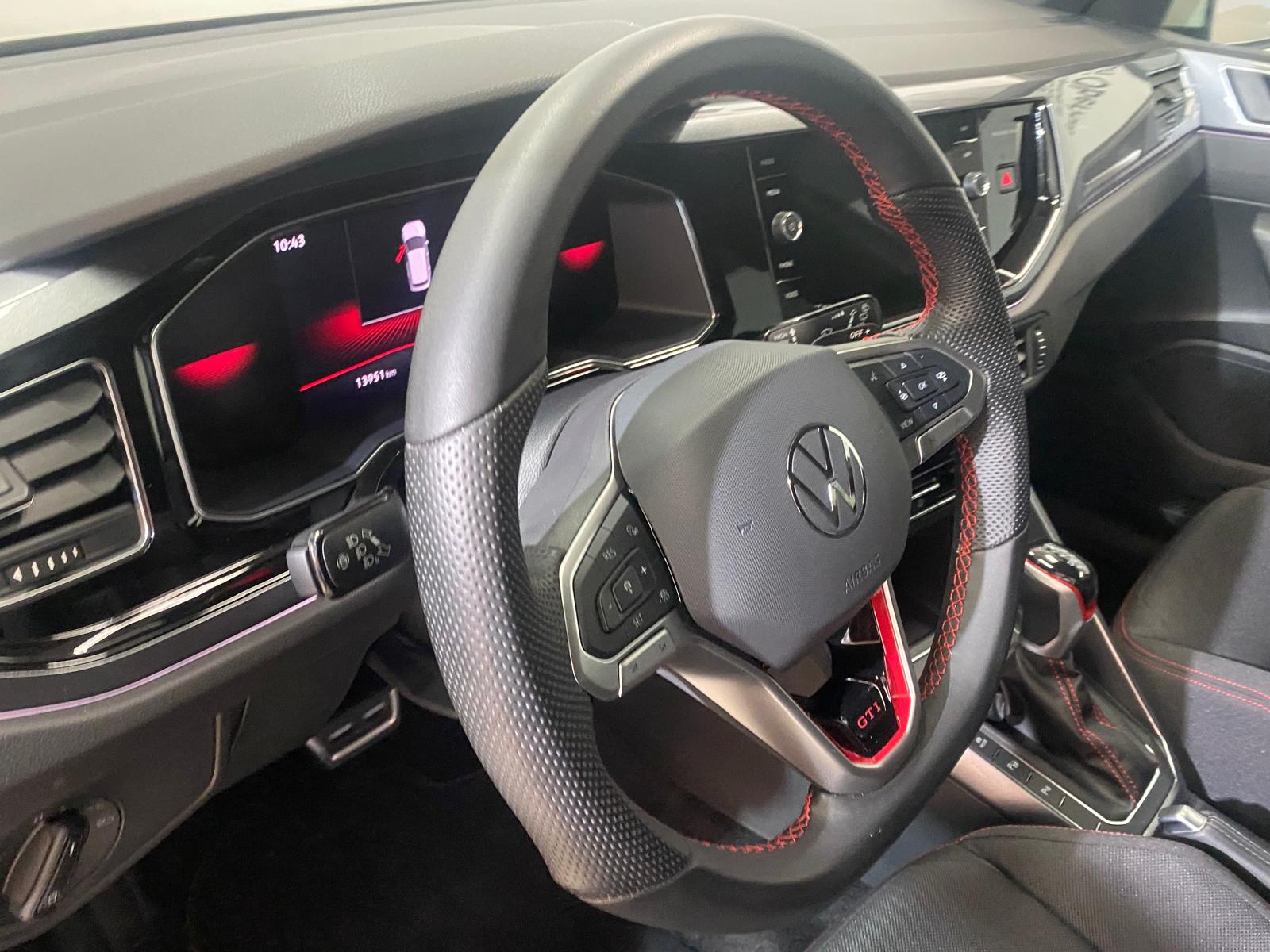 VW Polo 2.0 TSI GTI DSG-image-5