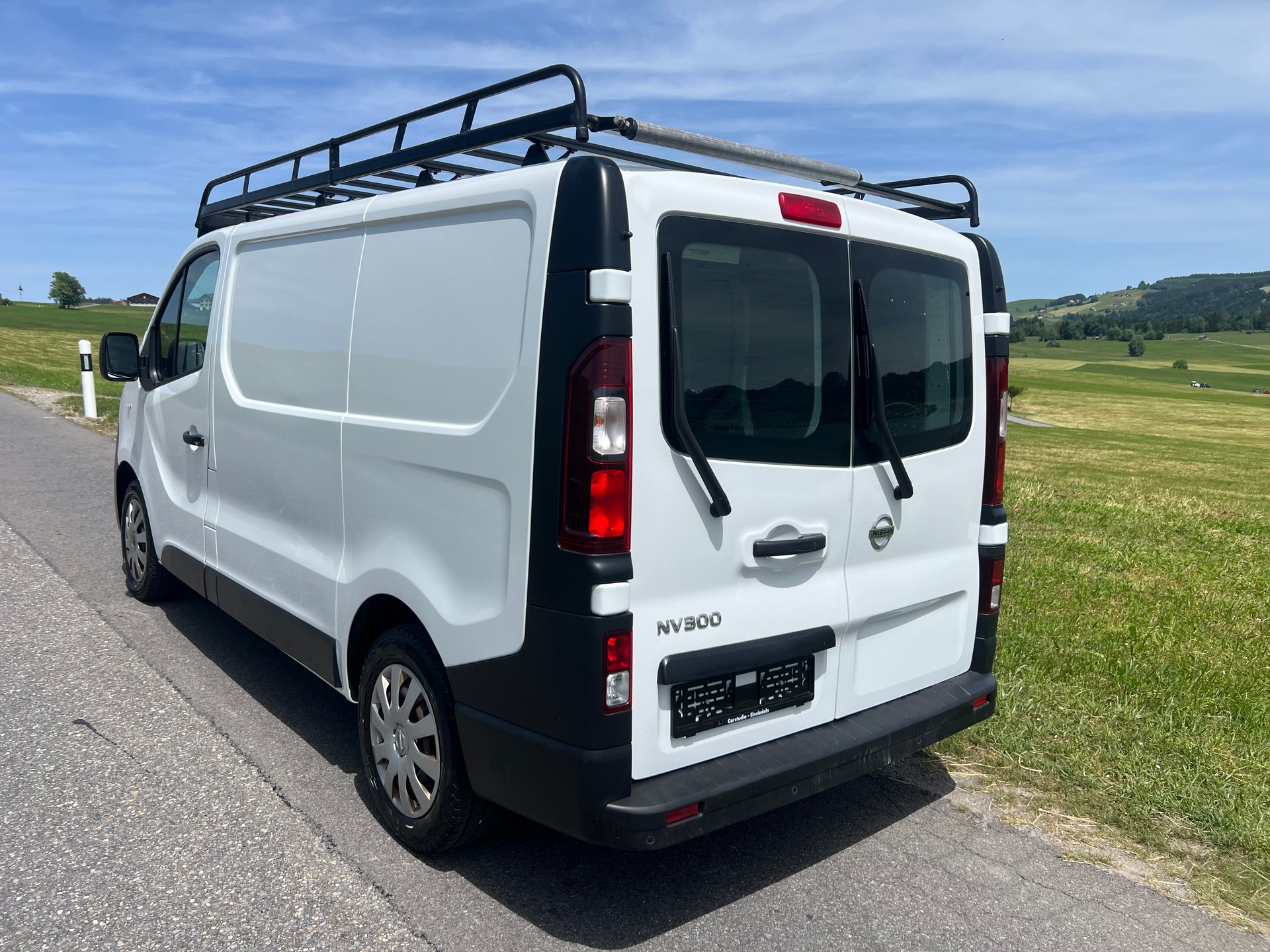 NISSAN NV300 dCi 95 2.7 L1H1 Pro Inkl. Innenausbau-image-3