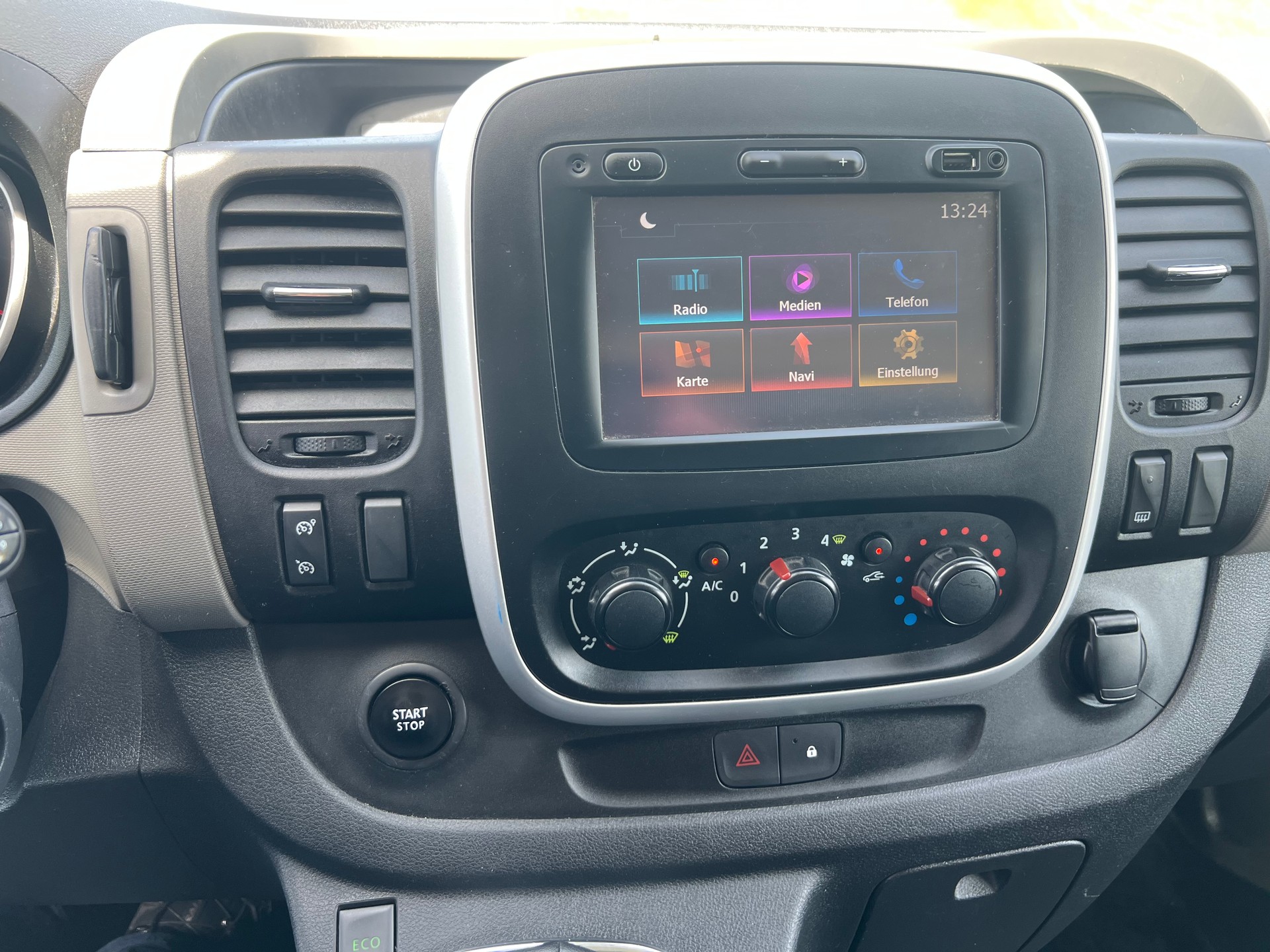 NISSAN NV300 dCi 95 2.7 L1H1 Pro Inkl. Innenausbau-image-8