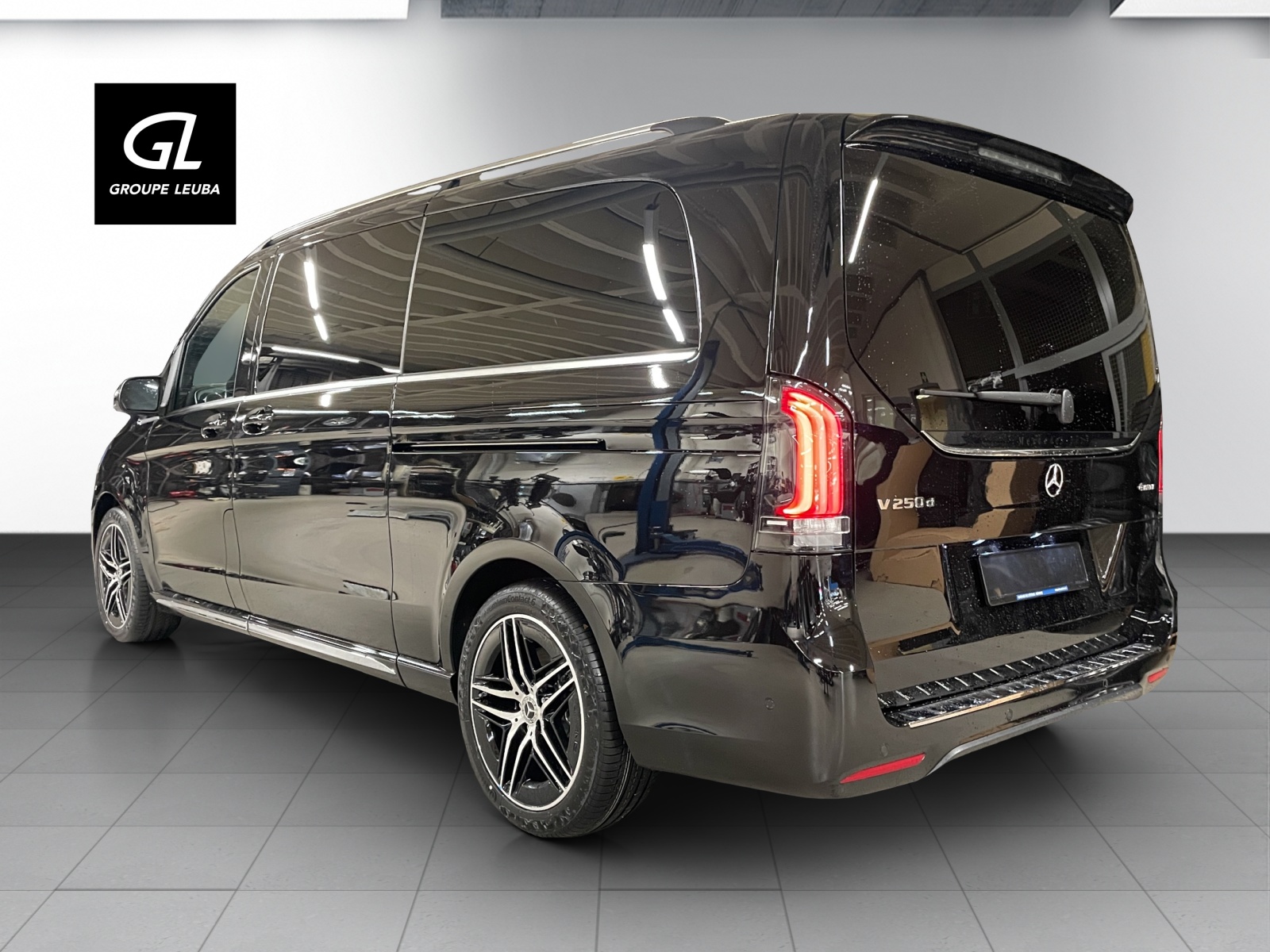 MERCEDES-BENZ V 250 d extralang Avantgarde 9G-Tronic-showroom-element-3