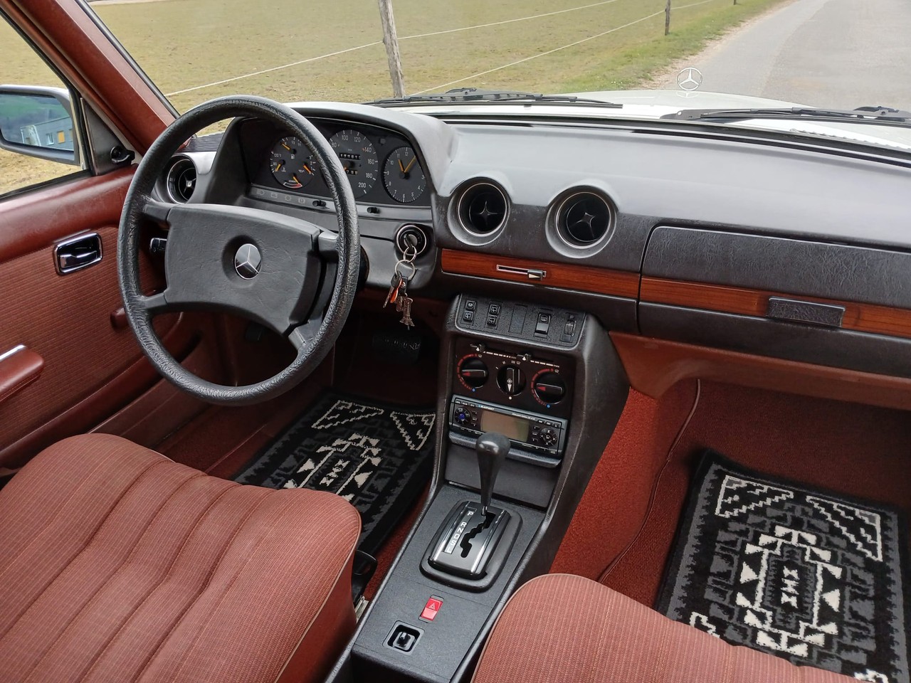 MERCEDES-BENZ 230 TE-image-7