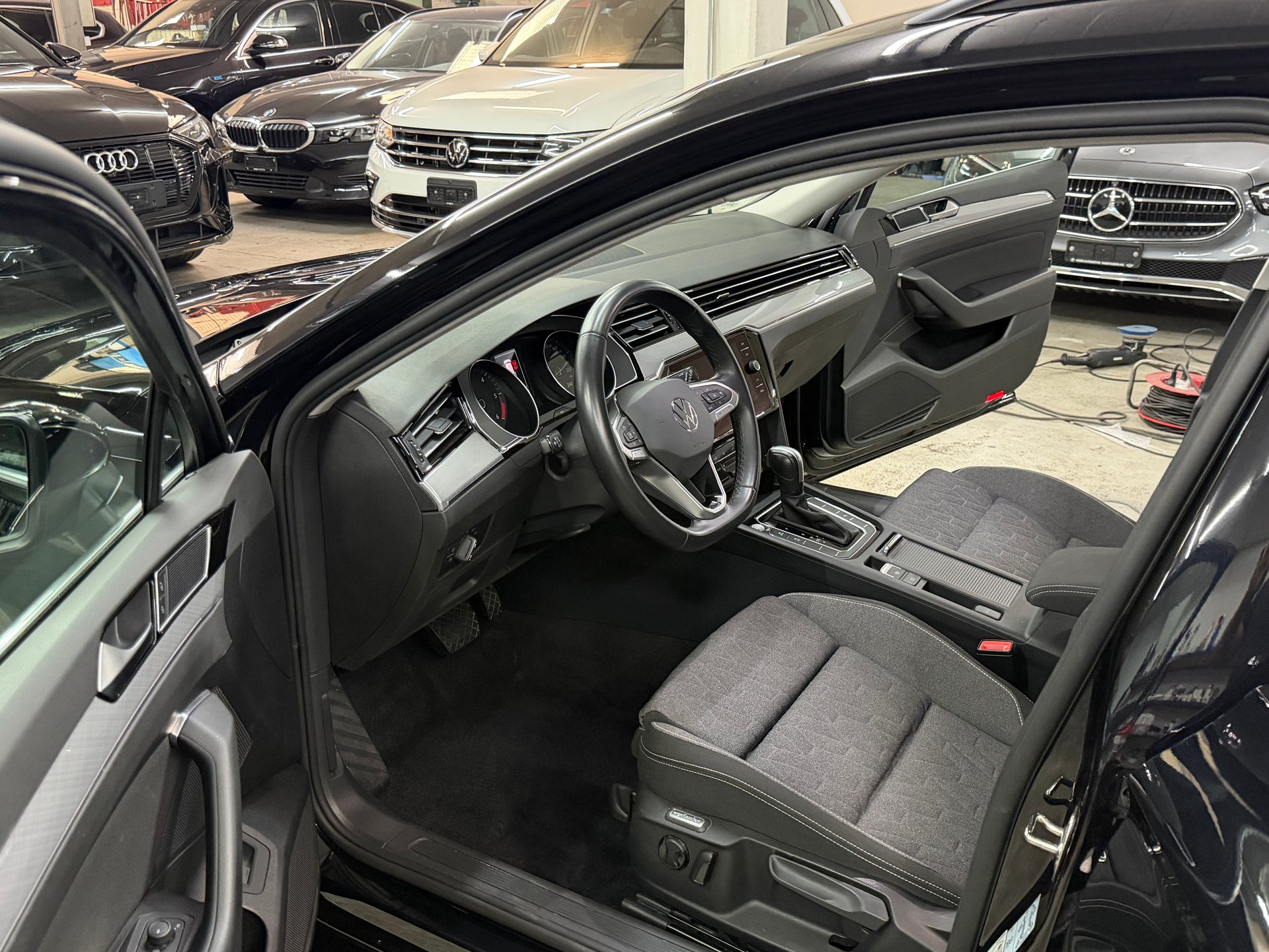 VW Passat 2.0 TDI BMT Business DSG-image-6