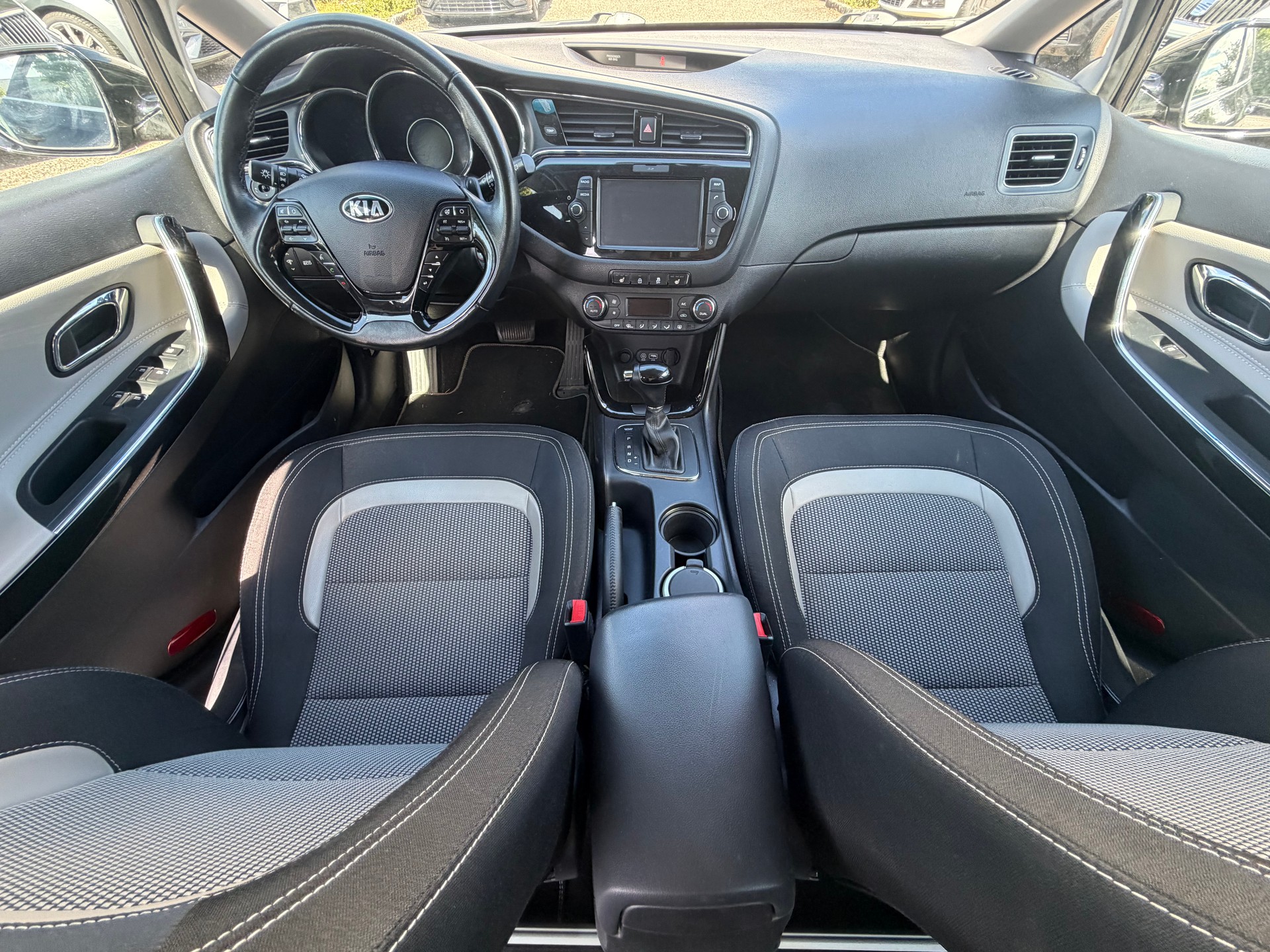 KIA Cee'd Sportswagon 1.6 GDi Style DCT-image-10