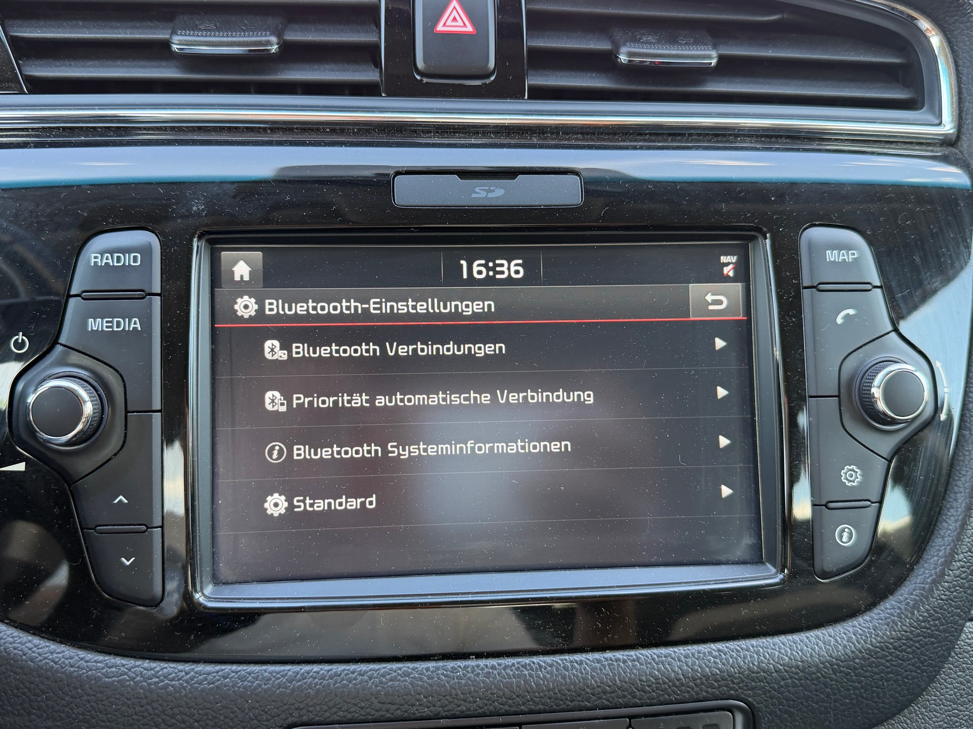 KIA Cee'd Sportswagon 1.6 GDi Style DCT-image-22