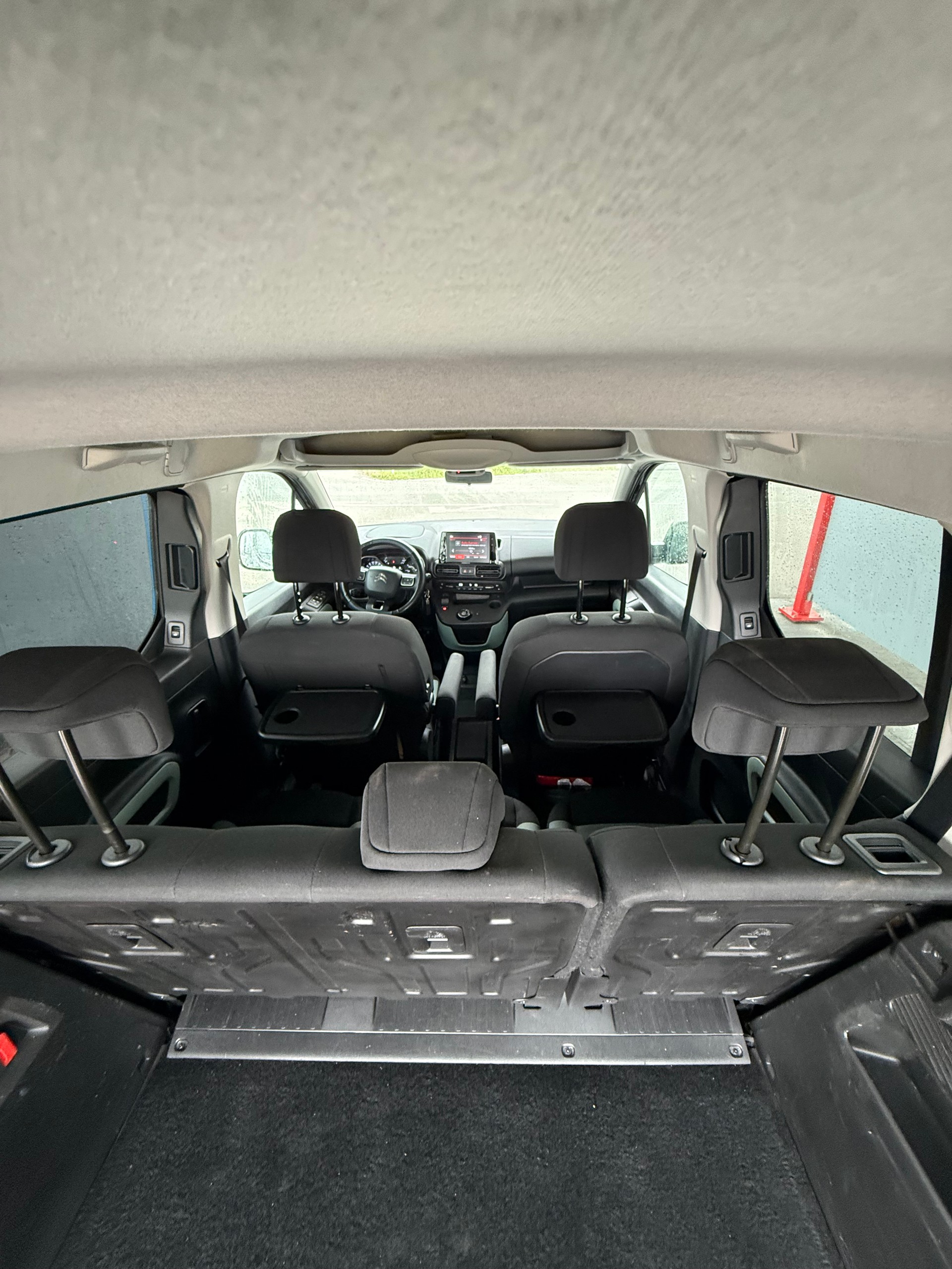 CITROEN Berlingo 1.2i PureTech Feel EAT8-image-12