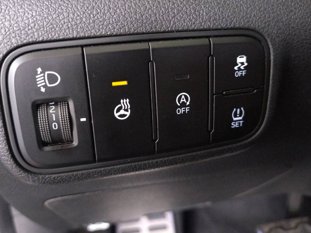 HYUNDAI BAYON 1.0 T-GDi 120 Vertex-image-17
