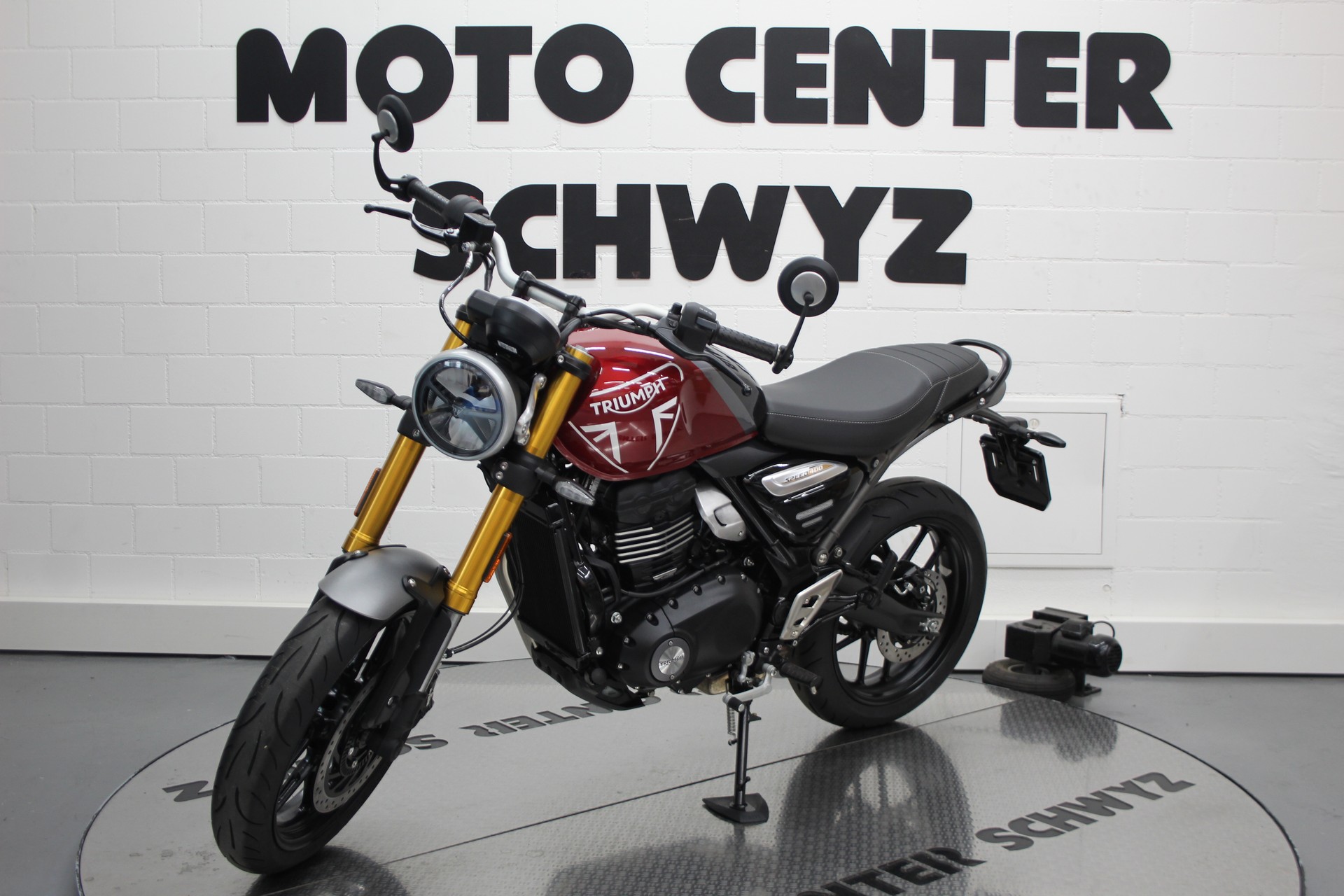 TRIUMPH Speed 400-image-3