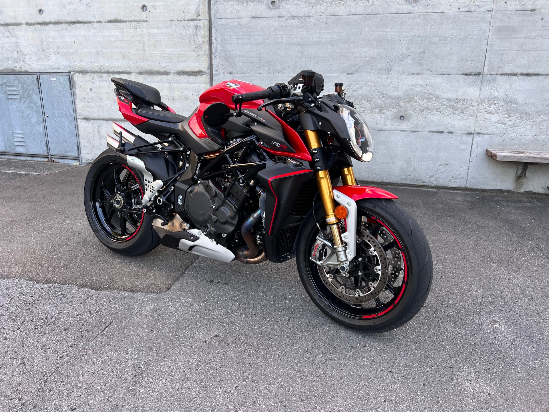 MV AGUSTA B4 Brutale 1000 RR-image-0