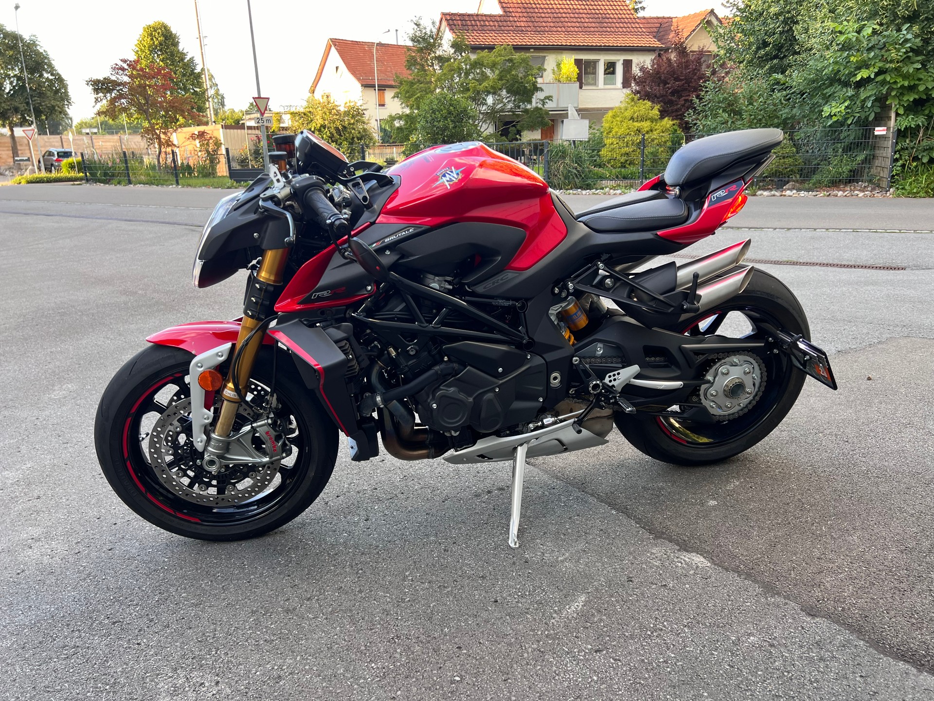MV AGUSTA B4 Brutale 1000 RR-image-4