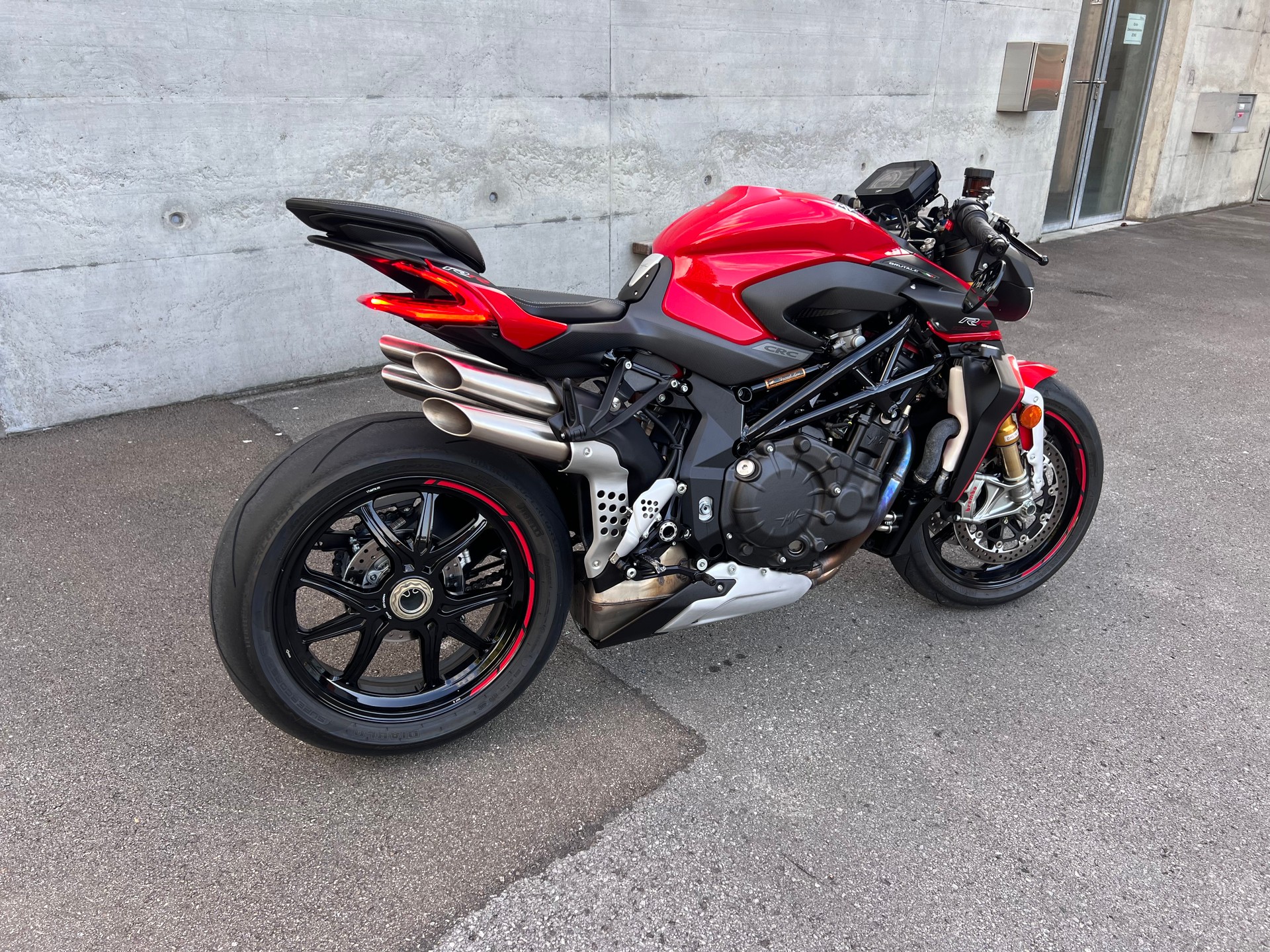 MV AGUSTA B4 Brutale 1000 RR-image-2