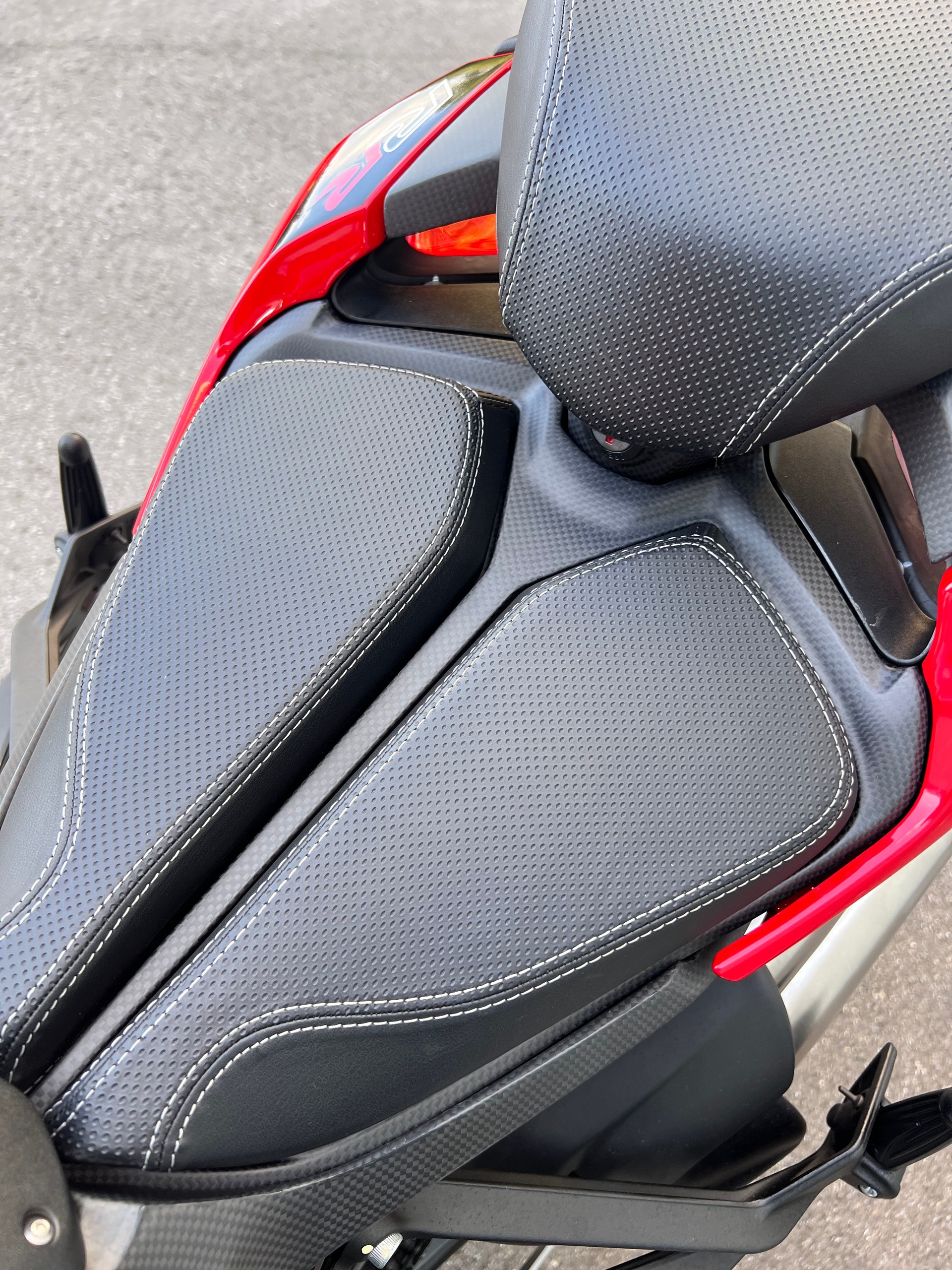 MV AGUSTA B4 Brutale 1000 RR-image-6