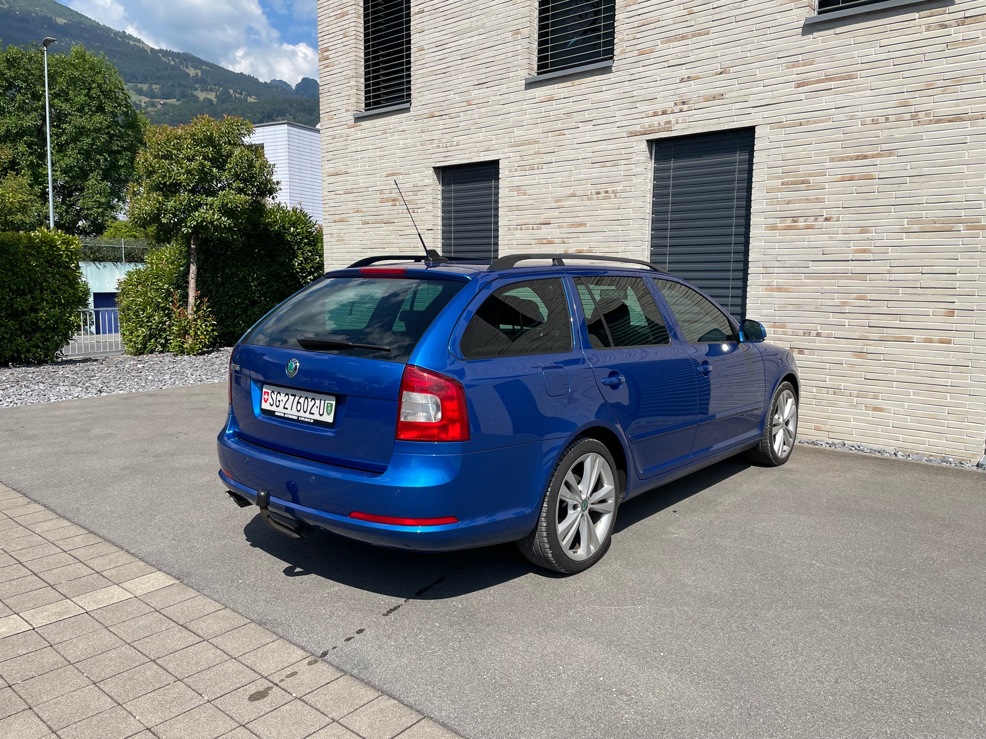 SKODA Octavia Combi 2.0 TDI RS-image-7