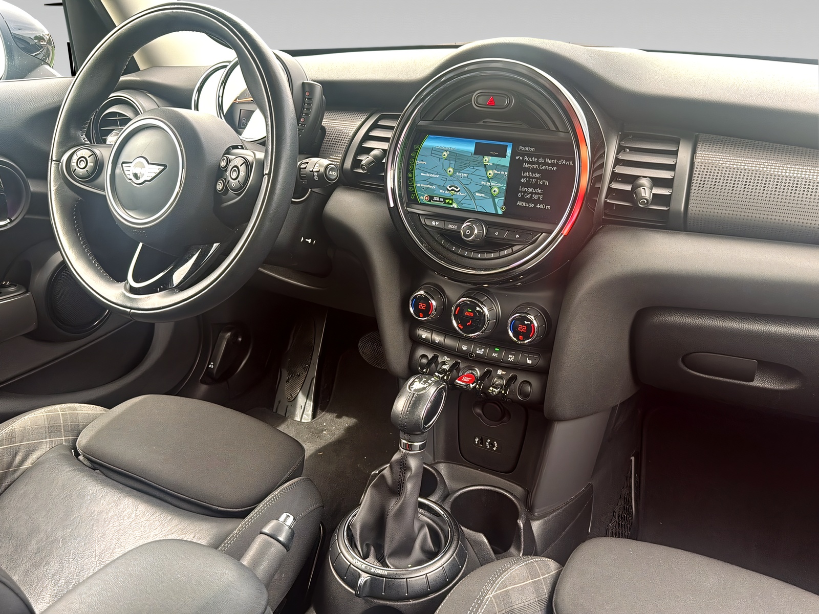 MINI Cooper Steptronic-image-10