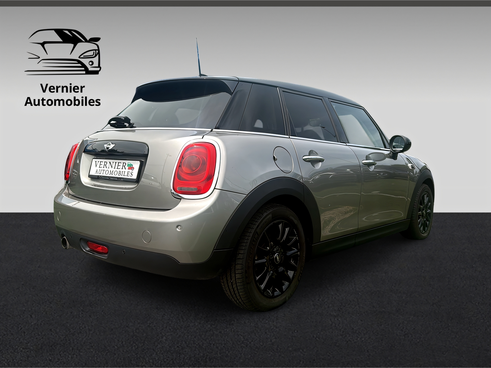 MINI Cooper Steptronic-image-5
