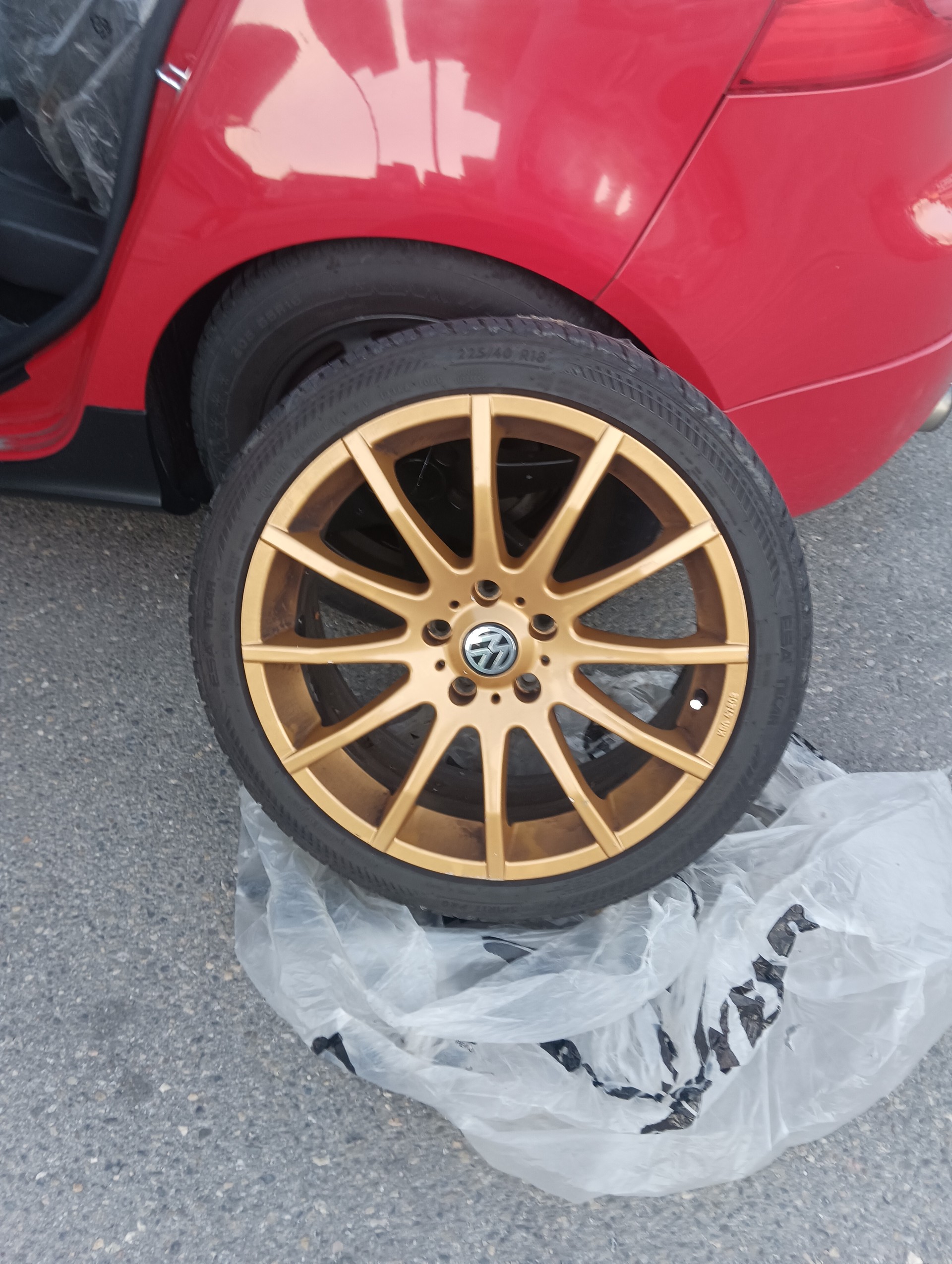 VW Golf 2.0 TFSI GTI-image-7