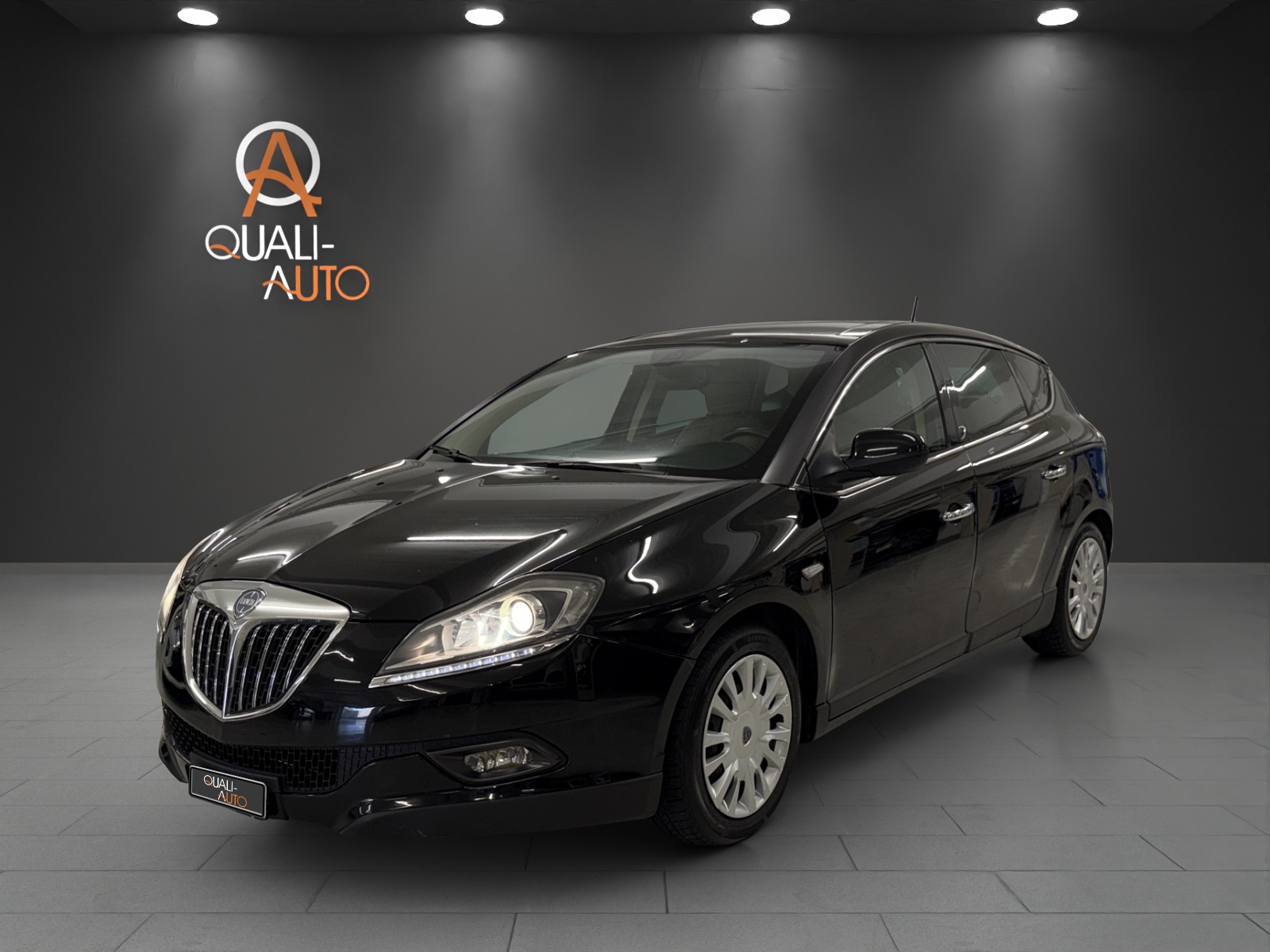 LANCIA Delta 1.4 Turbo-Jet Platino-showroom-element-2
