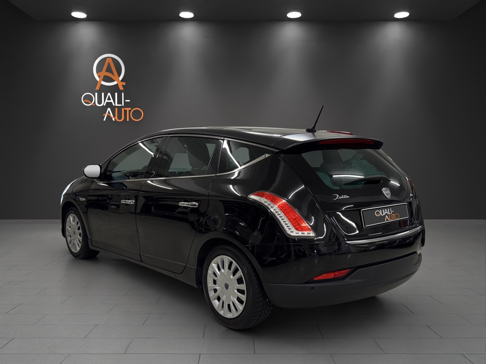 LANCIA Delta 1.4 Turbo-Jet Platino-showroom-element-3