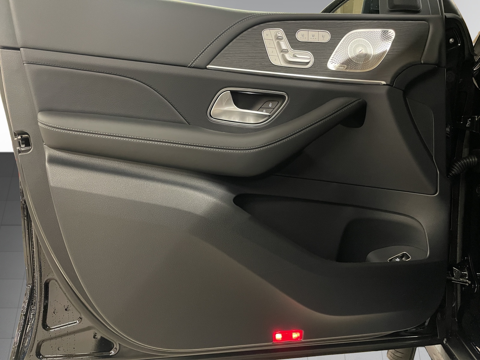 MERCEDES-BENZ GLS 450 d 4Matic 9G-Tronic-image-7